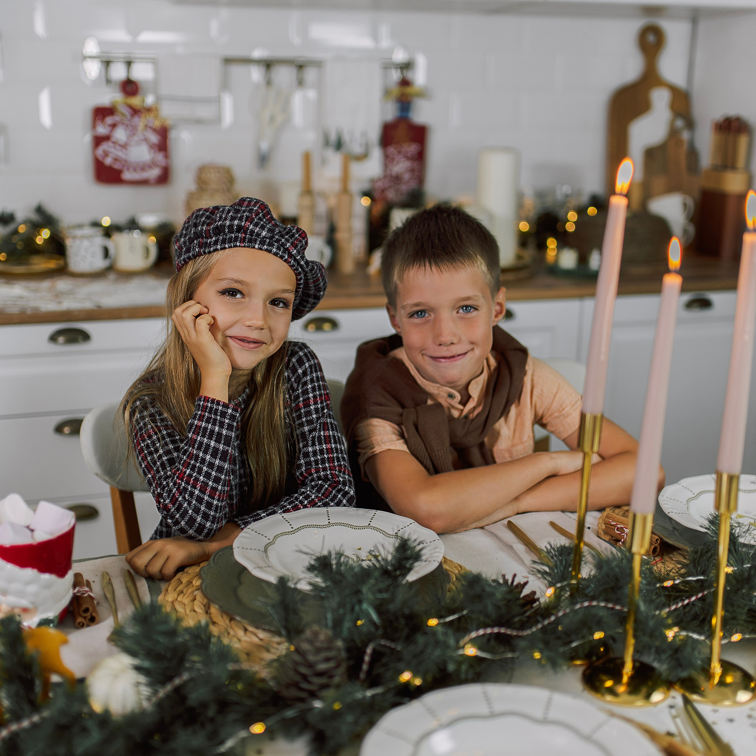 New Year’s family photo shoot…. Alsu Develi, Photographer in Turkey, Alanya, Side, Belek, Antalya, Kemer, Turkiye. Photoshooting in Alanya. Photosession in Belek, Side