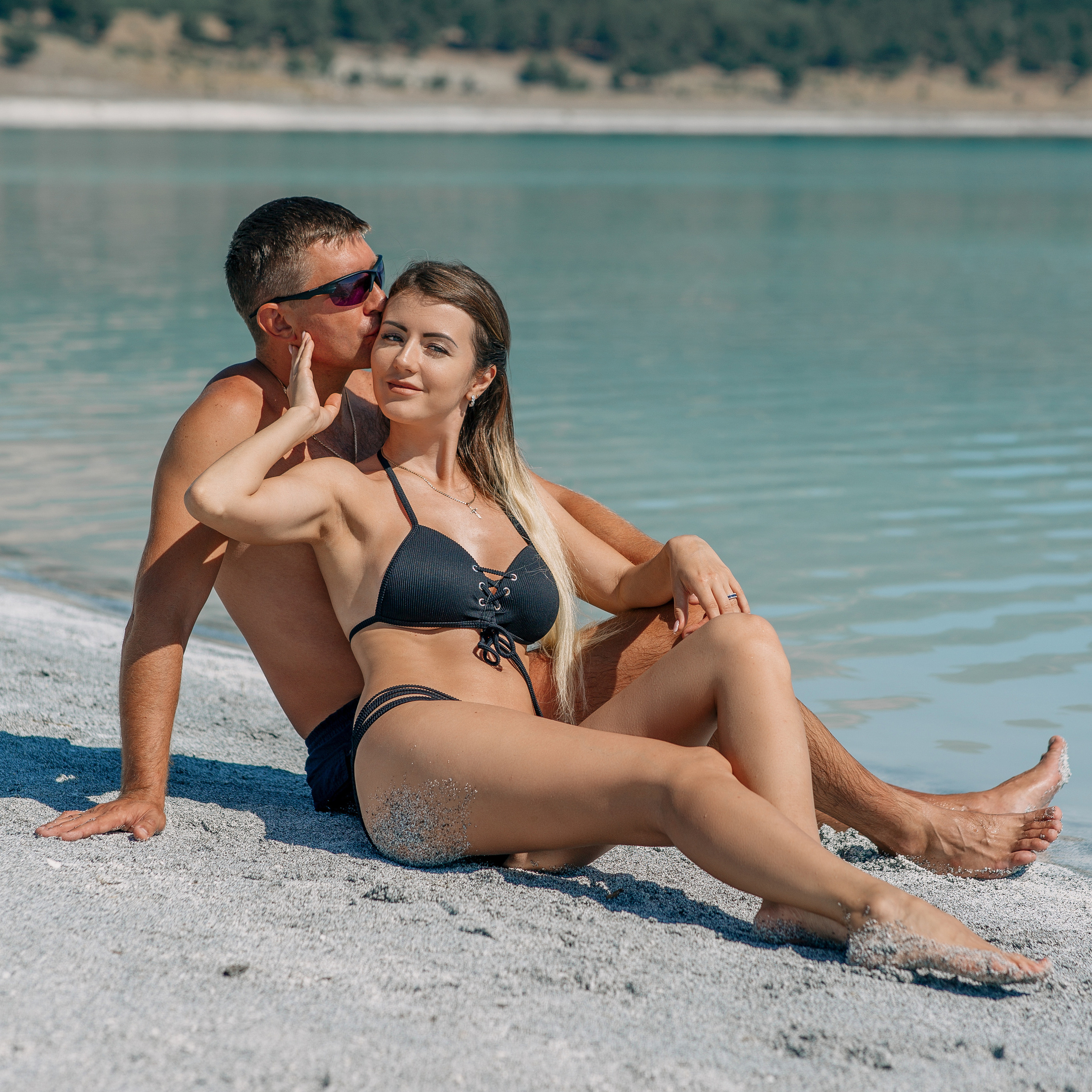 Романтическая съемка на озерe салда. Алсу Девели. Фотограф в Алании в Турции, Аланья, Сиде, Белек, Анталия, Кемер, Конаклы, Окурджалар. Фотосъемки в Алании. Фотосессия в Алания