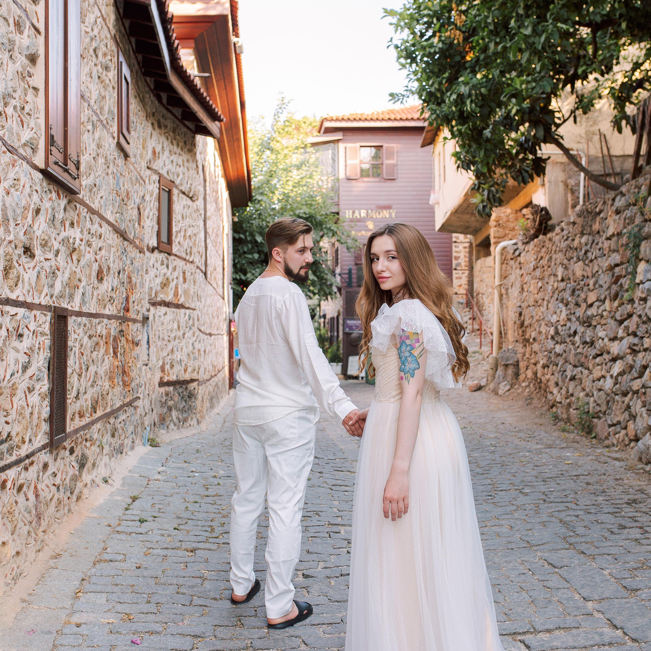 Фотосессия для пар у крепости Алания couple love story. Alsu Develi, Photographer in Turkey, Alanya, Side, Belek, Antalya, Kemer, Turkiye. Photoshooting in Alanya. Photosession in Belek, Side