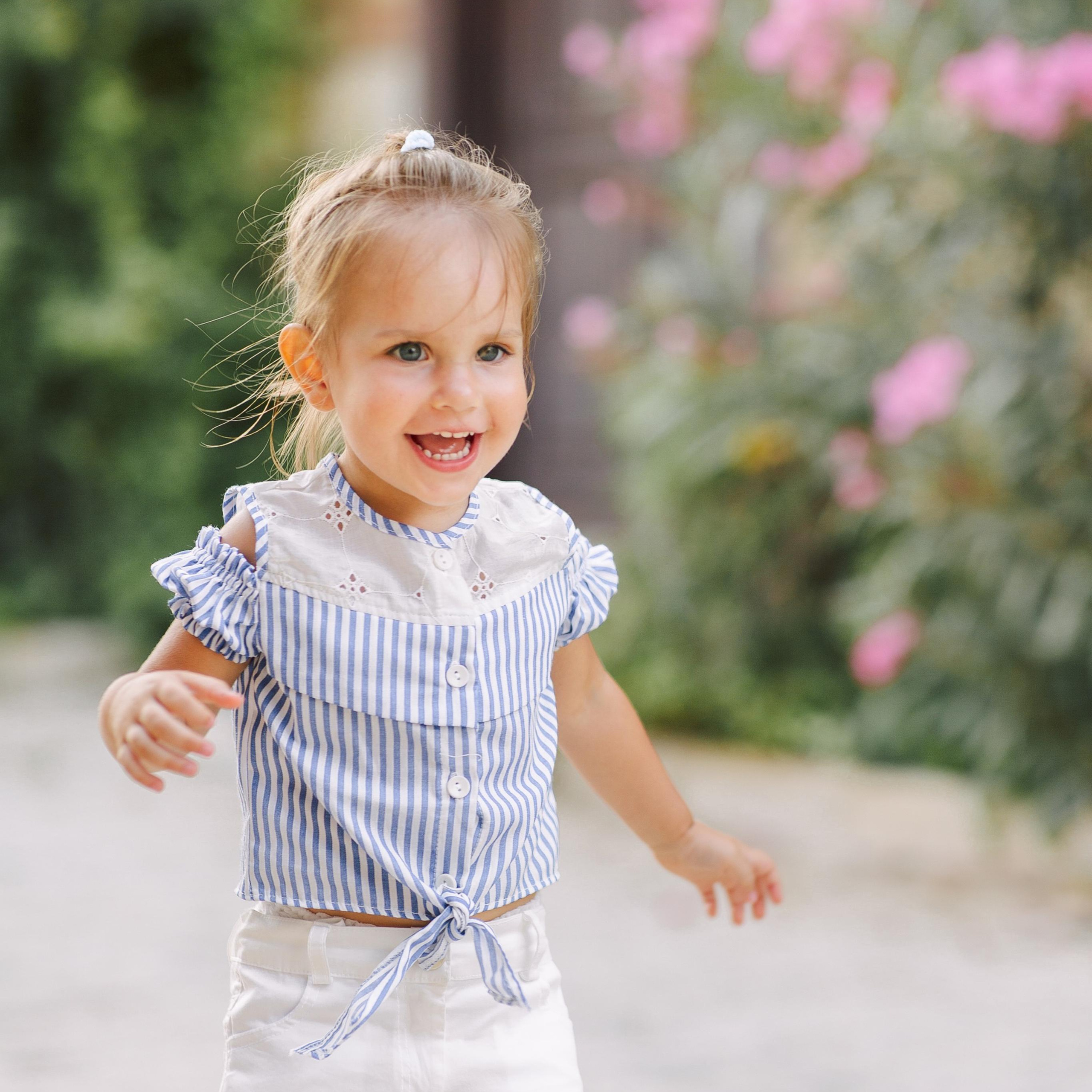Семейная фотосессия в колоритных улочках Сиде. Алсу Девели. Фотограф в Алании в Турции, Аланья, Сиде, Белек, Анталия, Кемер, Конаклы, Окурджалар. Фотосъемки в Алании. Фотосессия в Алания
