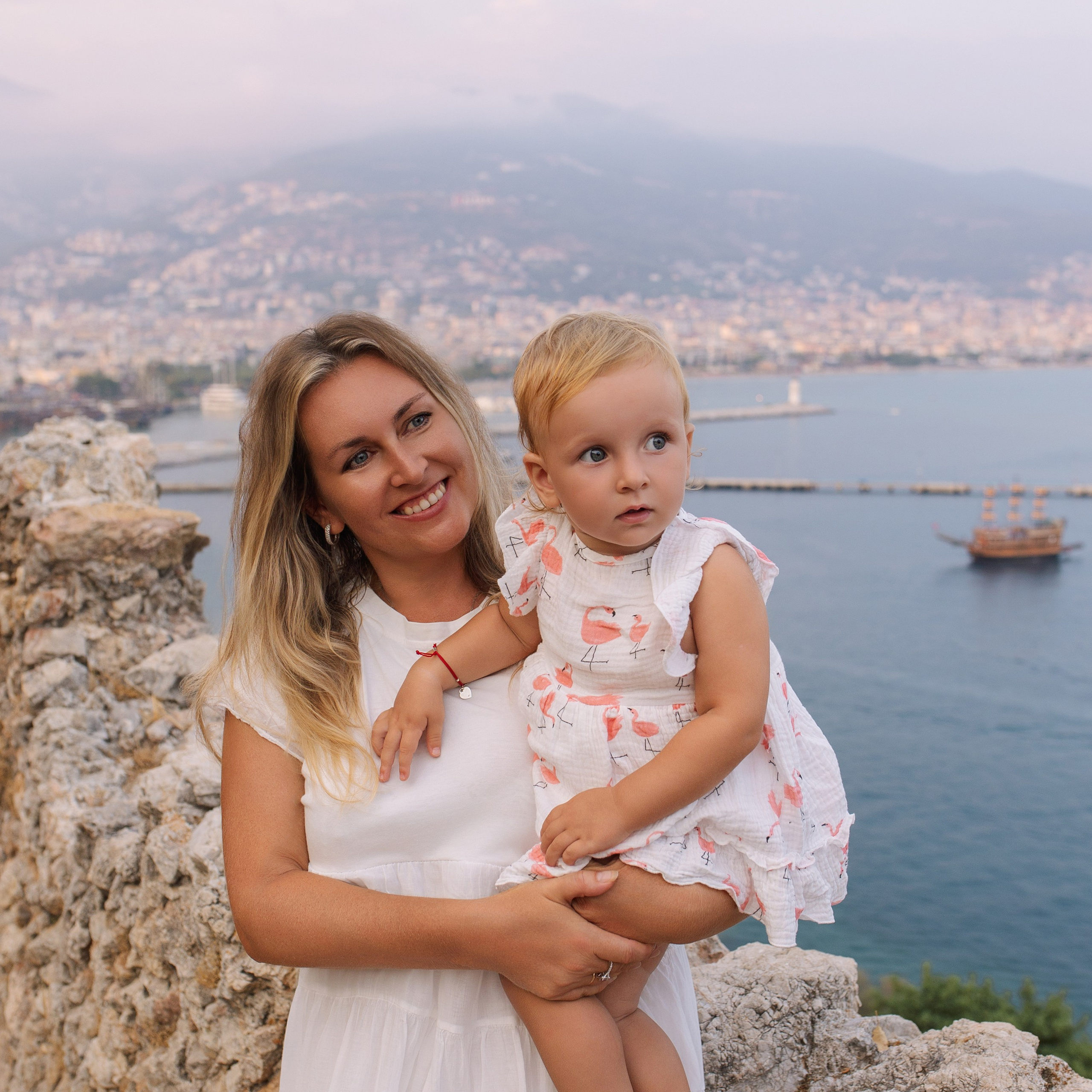 День. Колоритные улочки Семейная съемка у крепости Алания. Аланья. Professional Photographer in Alanya, Side, Belek, Antalya. Turkiye