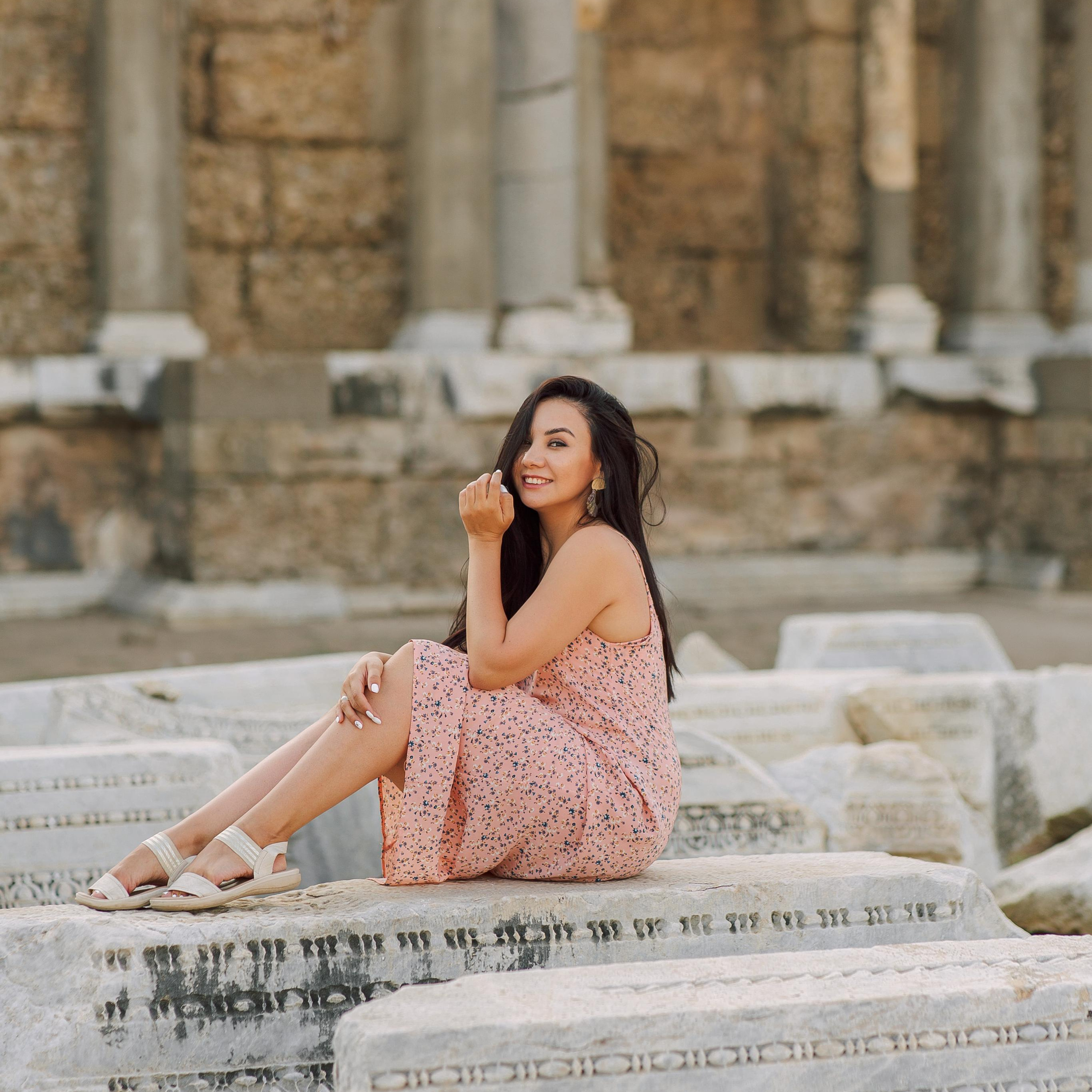 Индивидуальная фотосессия в древнем городе Сиде. Алсу Девели. Фотограф в Алании в Турции, Аланья, Сиде, Белек, Анталия, Кемер, Конаклы, Окурджалар. Фотосъемки в Алании. Фотосессия в Алания