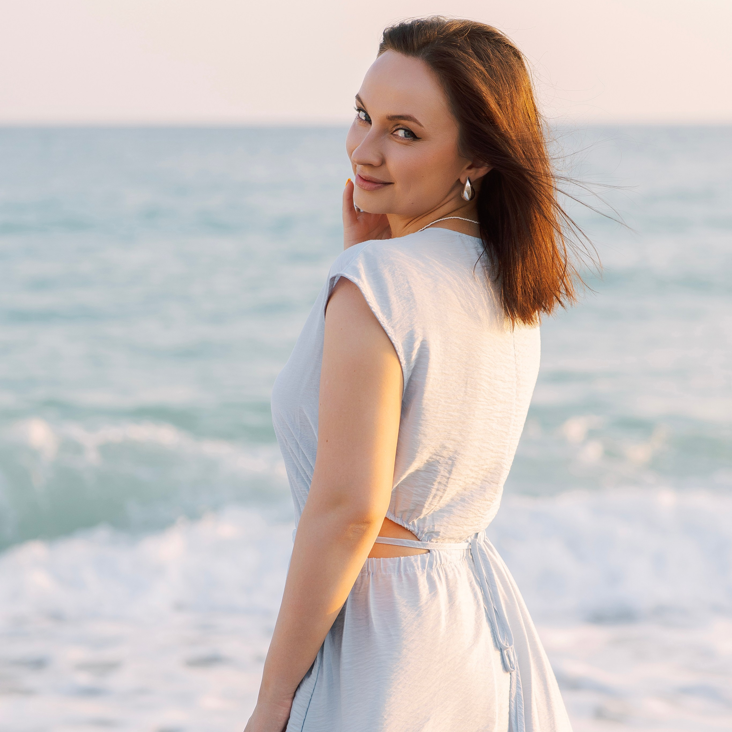 Family photo session on the beach in Side at sunset. Alsu Develi, Photographer in Turkey, Alanya, Side, Belek, Antalya, Kemer, Turkiye. Photoshooting in Alanya. Photosession in Belek, Side