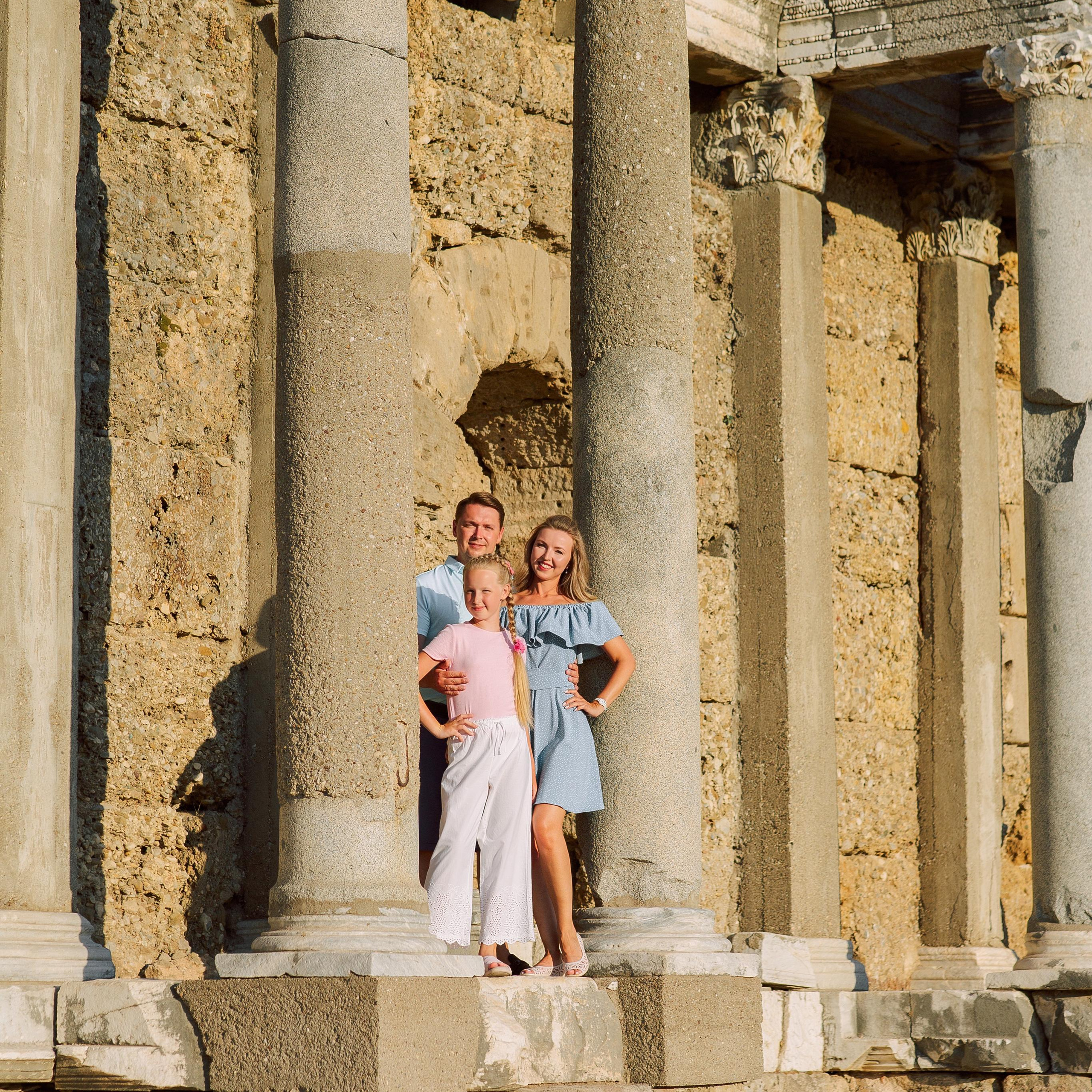 Семейная фотосессия в Сиде. Русскоязычный фотограф в Алании. Алсу Девели. Фотограф в Алании в Турции, Аланья, Сиде, Белек, Анталия, Кемер, Конаклы, Окурджалар. Фотосъемки в Алании. Фотосессия в Алания