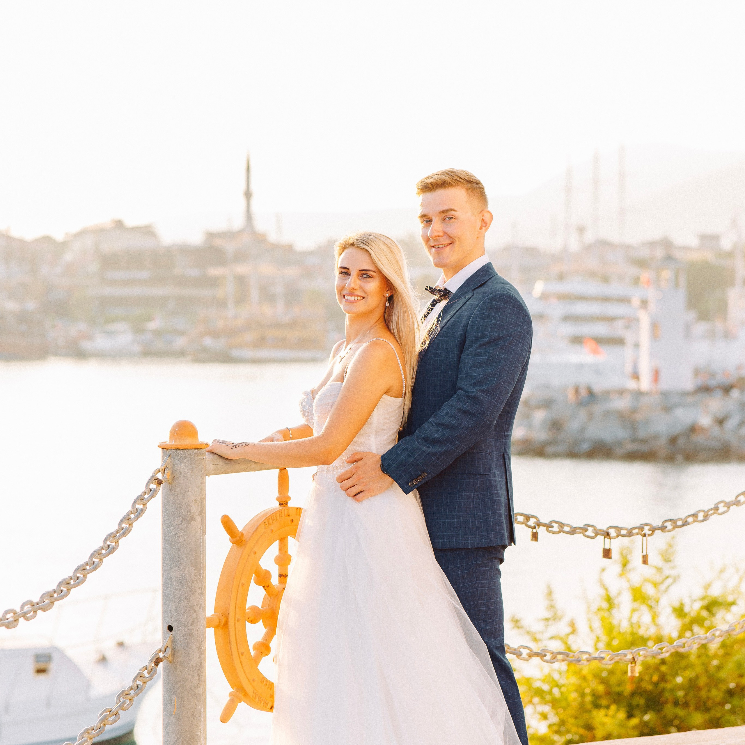 Порт. Свадебная фотосессия. Алсу Девели. Фотограф в Алании в Турции, Аланья, Сиде, Белек, Анталия, Кемер, Конаклы, Окурджалар. Фотосъемки в Алании. Фотосессия в Алания