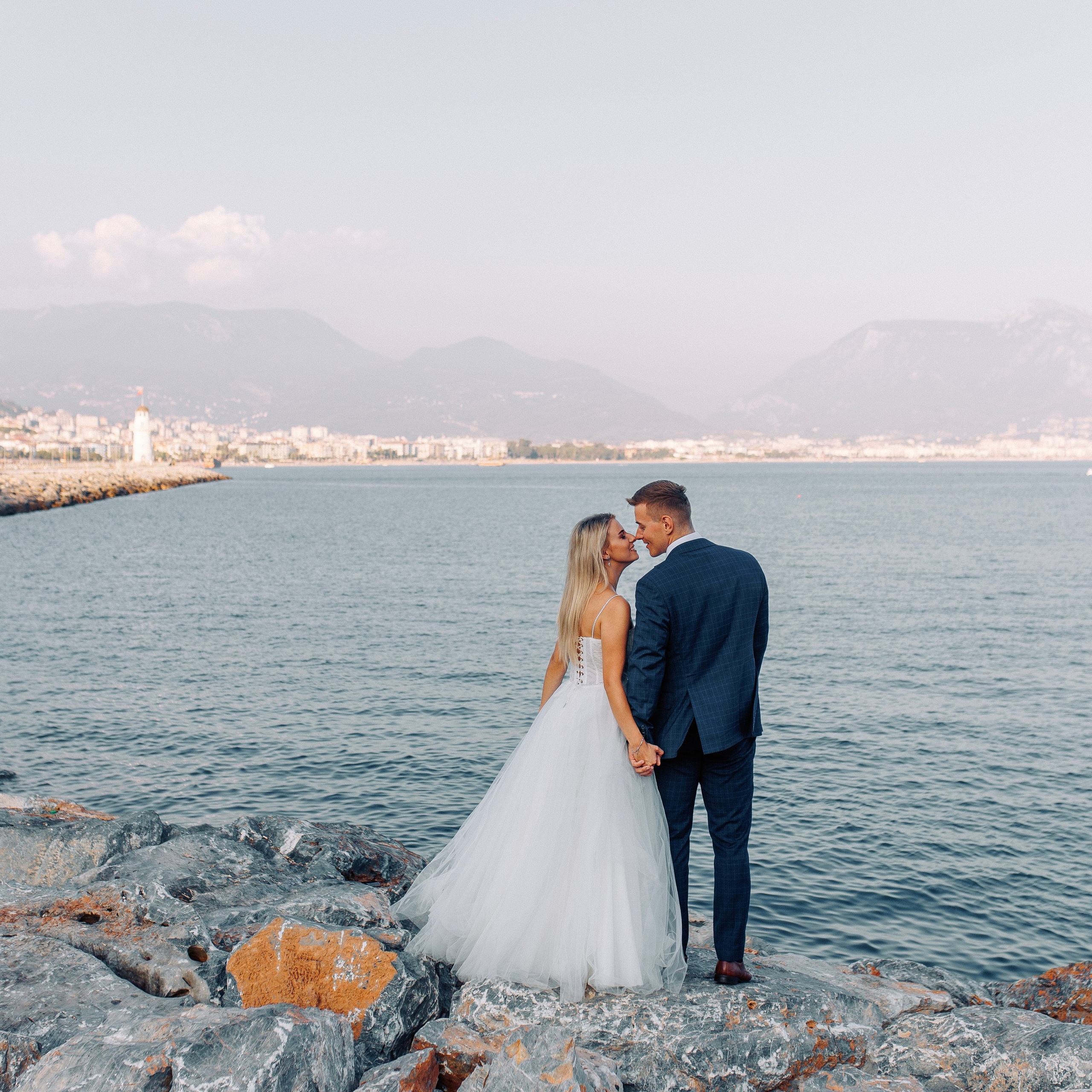Порт. Свадебная фотосессия. Алсу Девели. Фотограф в Алании в Турции, Аланья, Сиде, Белек, Анталия, Кемер, Конаклы, Окурджалар. Фотосъемки в Алании. Фотосессия в Алания