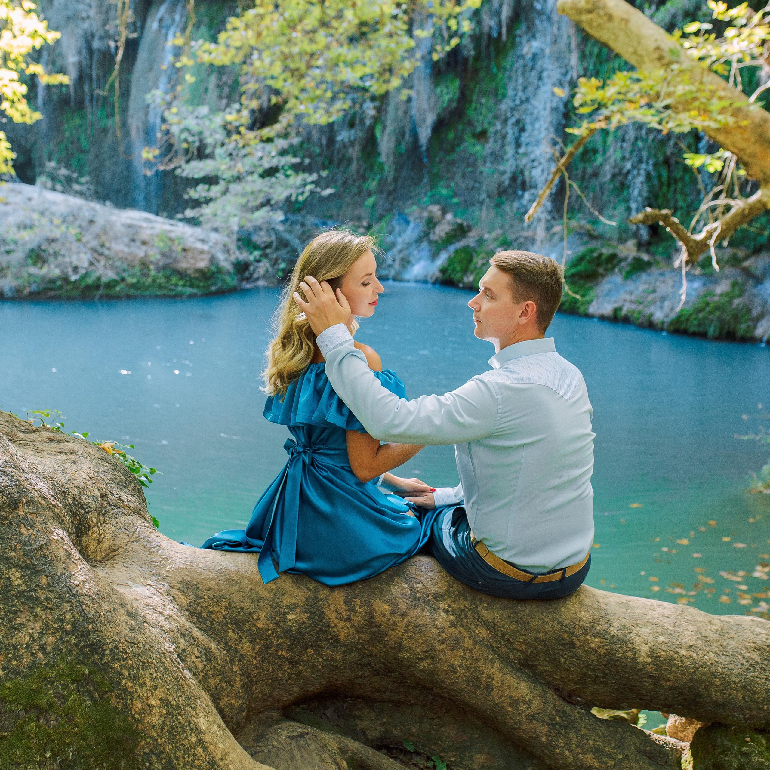 Day. Magic waterfall. Love story photo session of couples. Alsu Develi, Photographer in Turkey, Alanya, Side, Belek, Antalya, Kemer, Turkiye. Photoshooting in Alanya. Photosession in Belek, Side