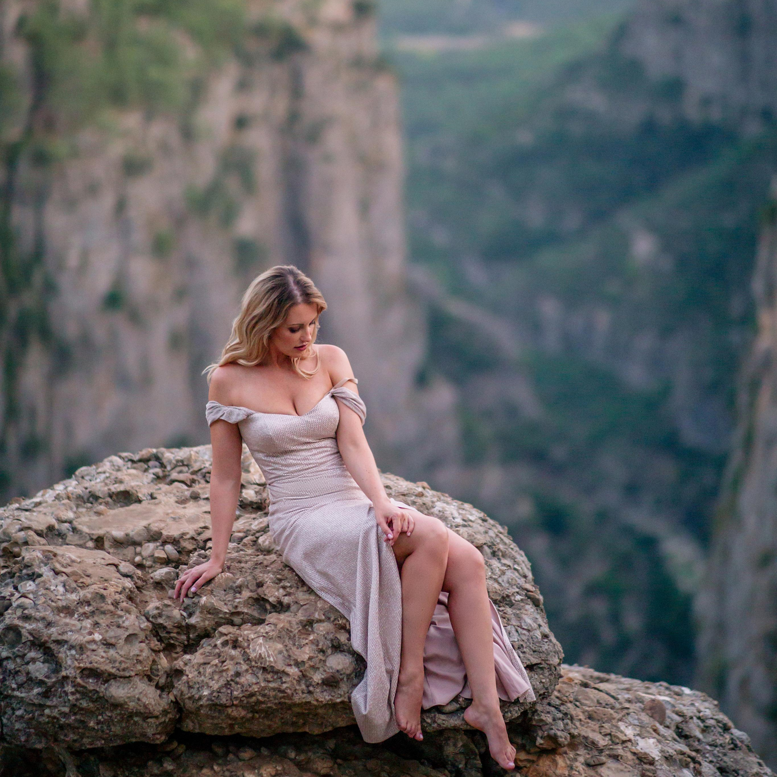 Individual photo shoot on Tazi Canyon. Alsu Develi, Photographer in Turkey, Alanya, Side, Belek, Antalya, Kemer, Turkiye. Photoshooting in Alanya. Photosession in Belek, Side