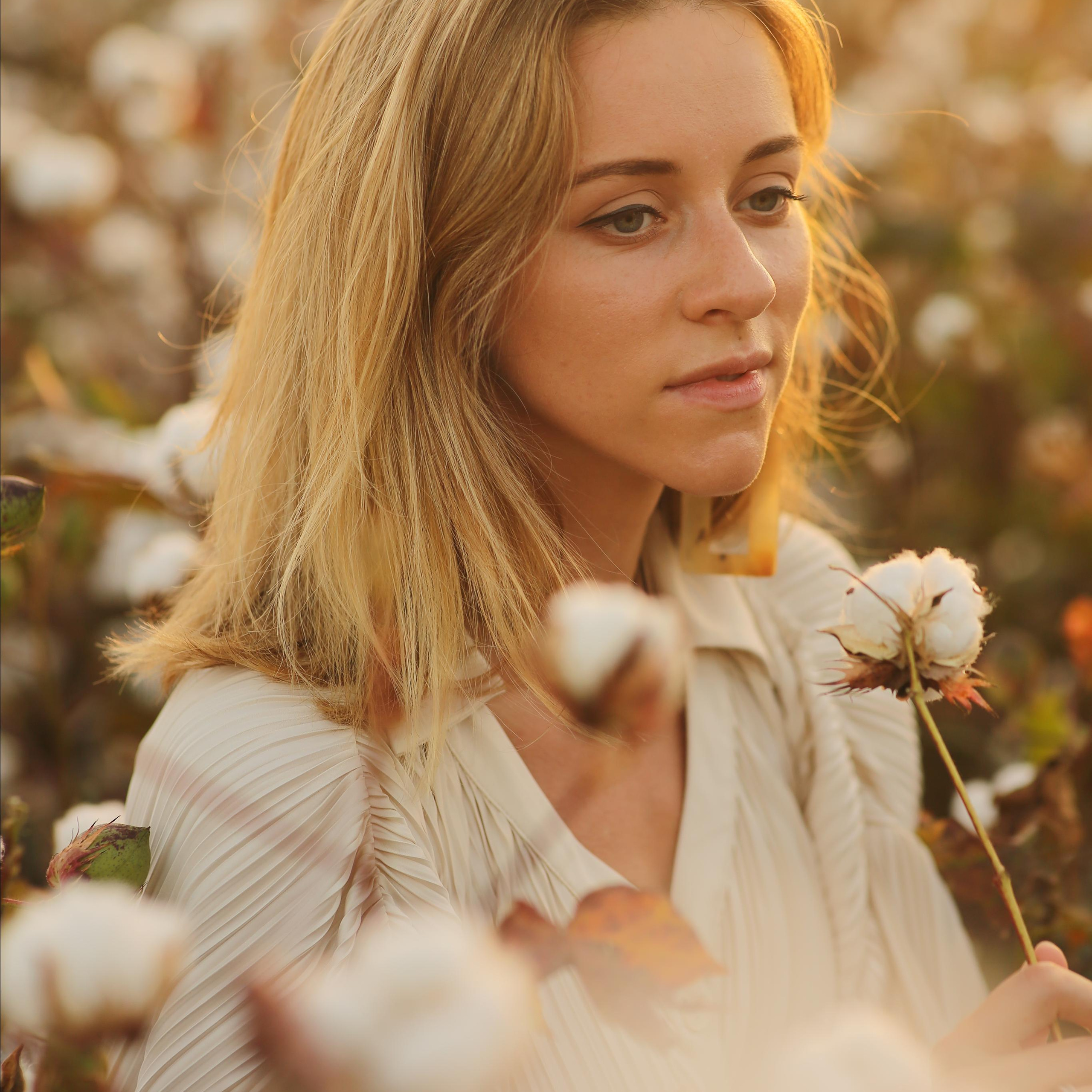 Фотосессия на хлопковом поле. Алсу Девели. Фотограф в Алании в Турции, Аланья, Сиде, Белек, Анталия, Кемер, Конаклы, Окурджалар. Фотосъемки в Алании. Фотосессия в Алания