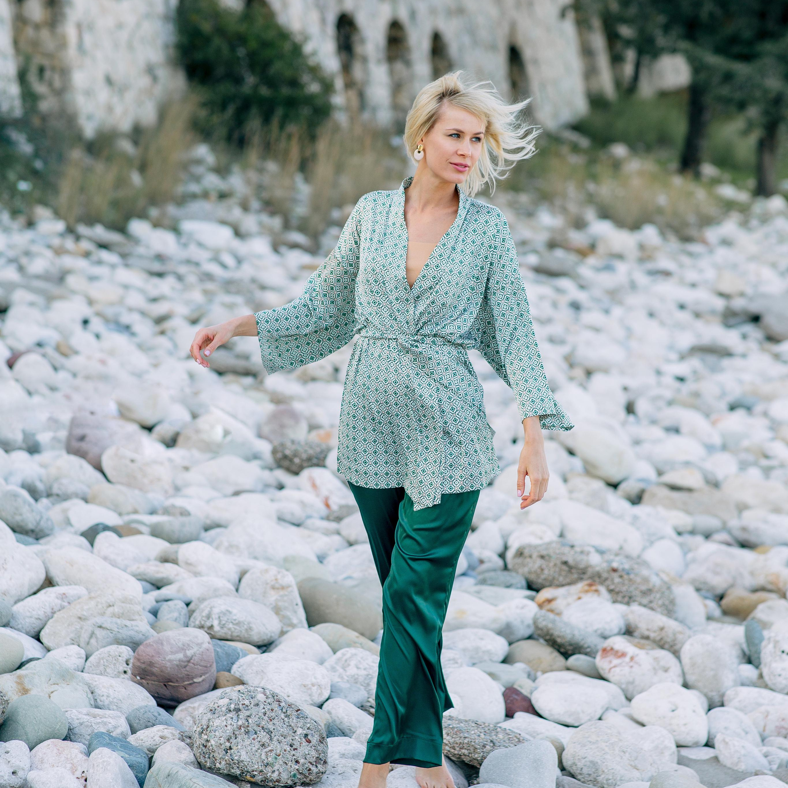 Individual photo shoot on the beach. Alsu Develi, Photographer in Turkey, Alanya, Side, Belek, Antalya, Kemer, Turkiye. Photoshooting in Alanya. Photosession in Belek, Side