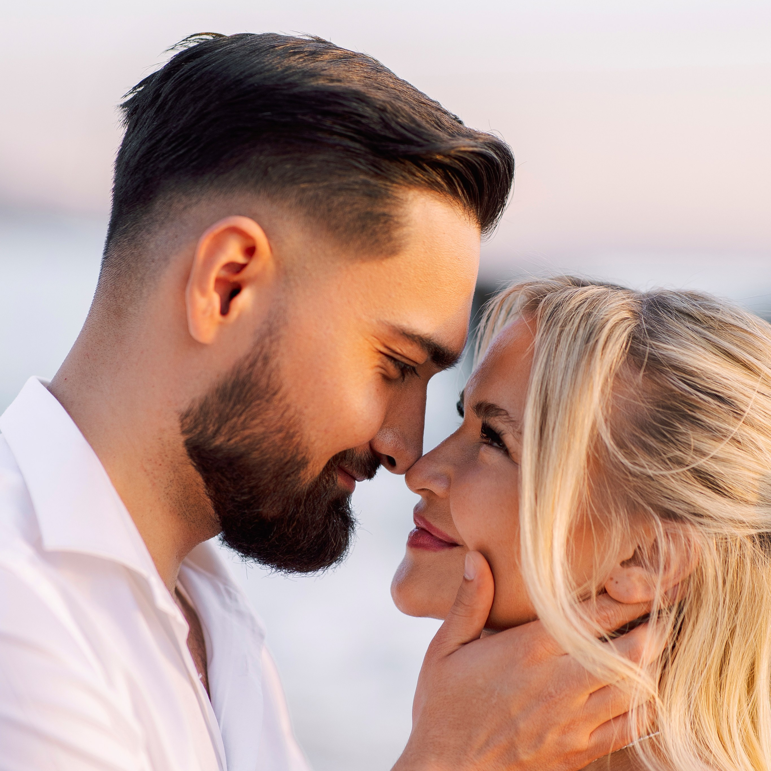 Фотосессия на пляже для пар. Алсу Девели. Фотограф в Алании в Турции, Аланья, Сиде, Белек, Анталия, Кемер, Конаклы, Окурджалар. Фотосъемки в Алании. Фотосессия в Алания