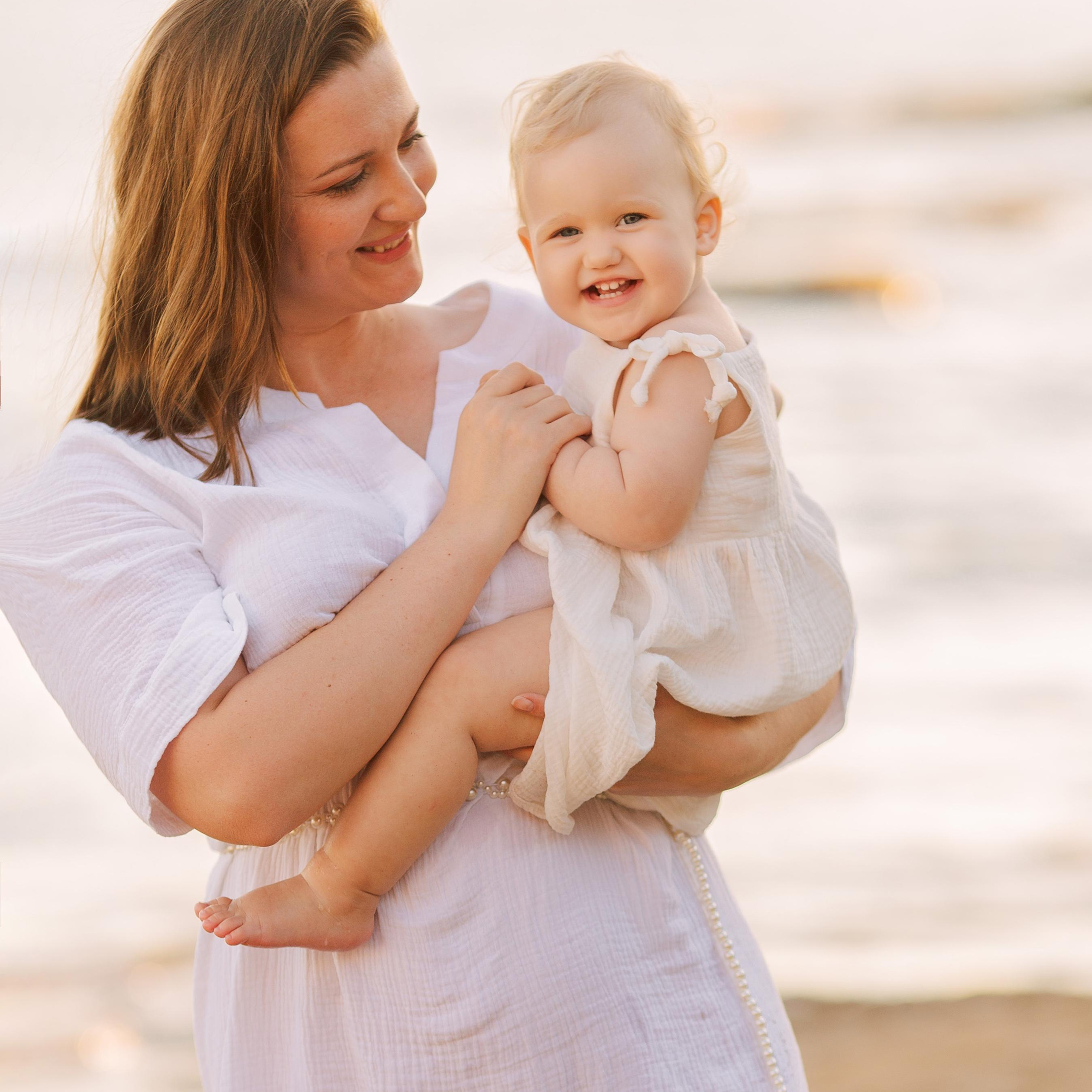 Семейная фотосессия на пляже в Сиде на закате. Алсу Девели. Фотограф в Алании в Турции, Аланья, Сиде, Белек, Анталия, Кемер, Конаклы, Окурджалар. Фотосъемки в Алании. Фотосессия в Алания