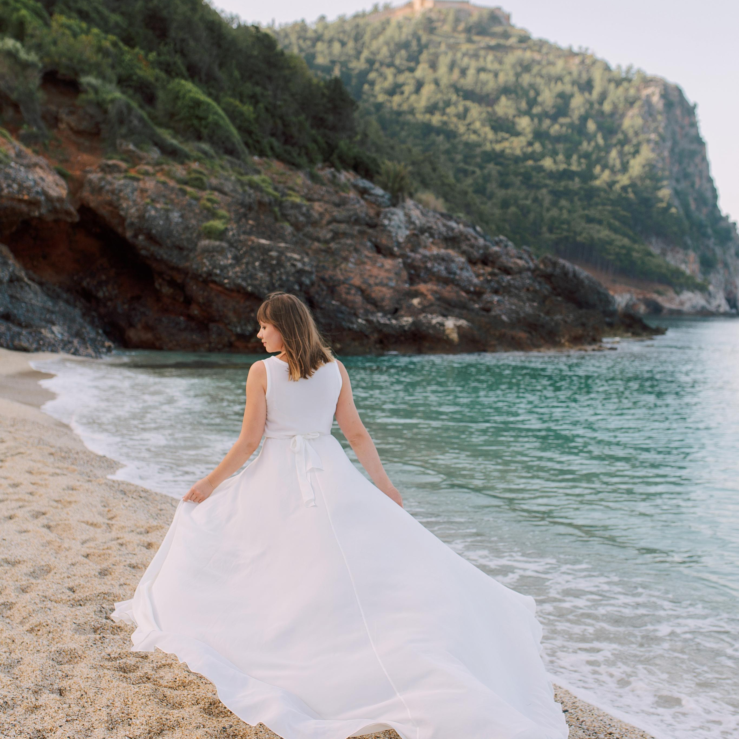 Morning. On Cleopatra Beach. Alsu Develi, Photographer in Turkey, Alanya, Side, Belek, Antalya, Kemer, Turkiye. Photoshooting in Alanya. Photosession in Belek, Side