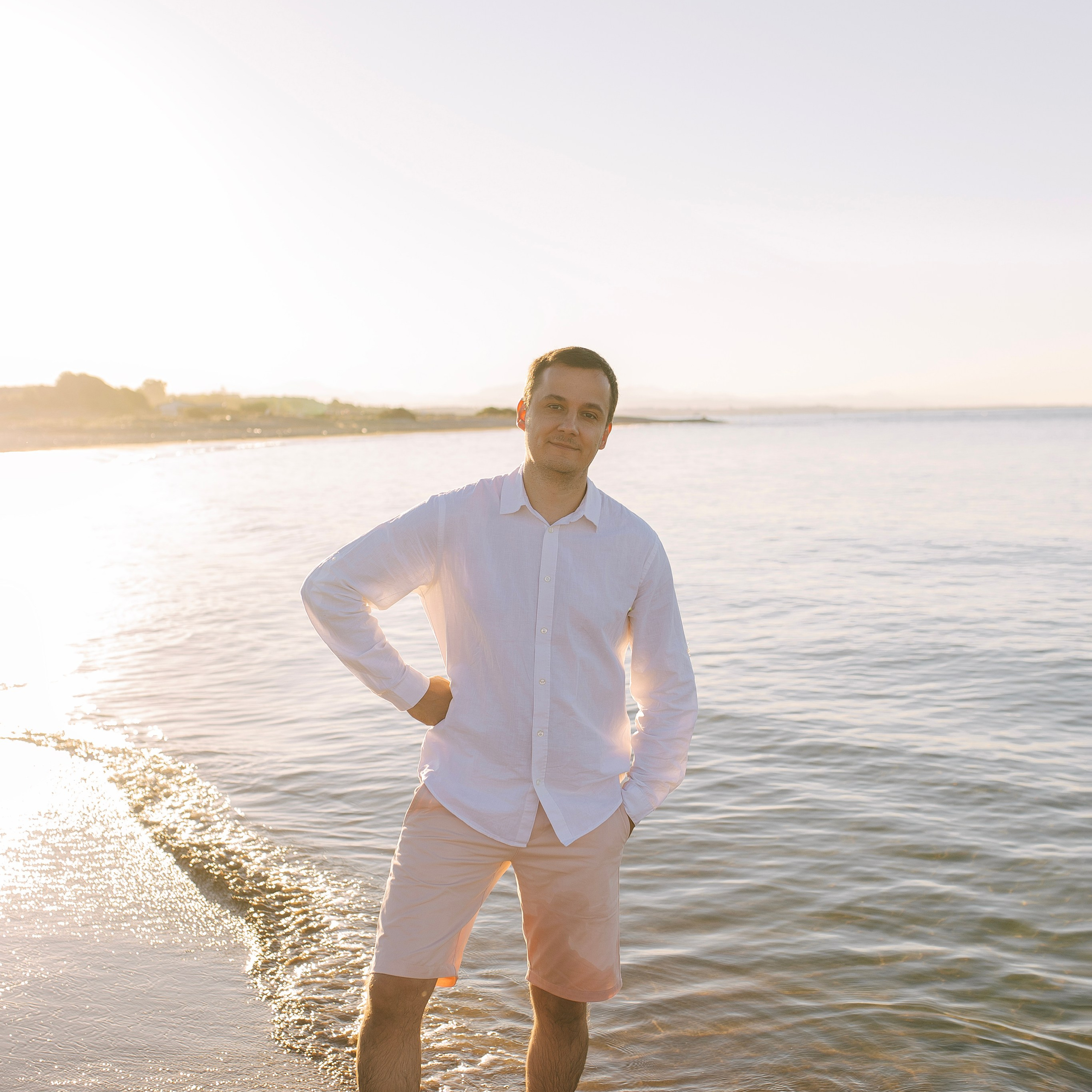 Закат. Love Story на пляже в Сиде на рассвете. Алсу Девели. Фотограф в Алании в Турции, Аланья, Сиде, Белек, Анталия, Кемер, Конаклы, Окурджалар. Фотосъемки в Алании. Фотосессия в Алания