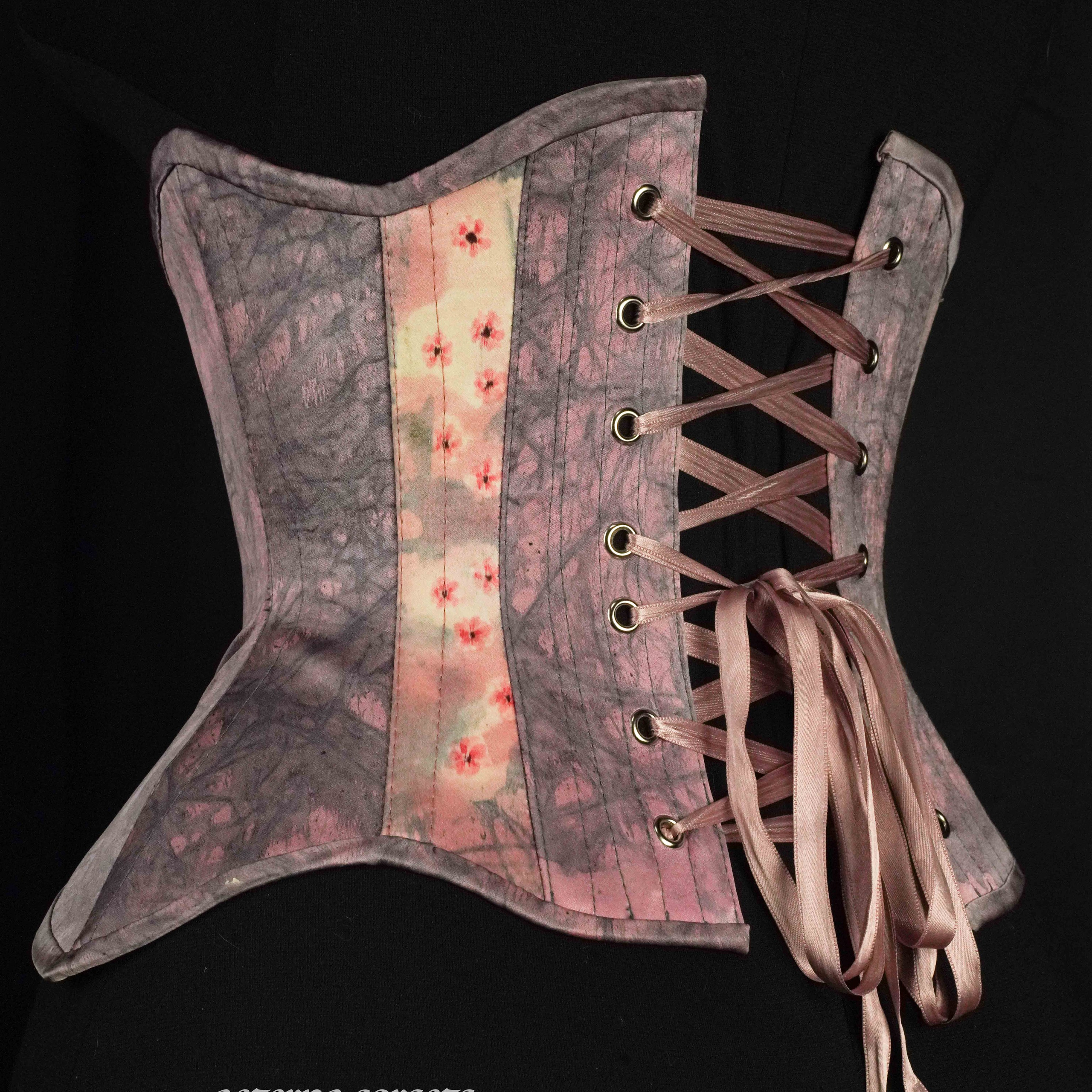 Sakura corset. Home