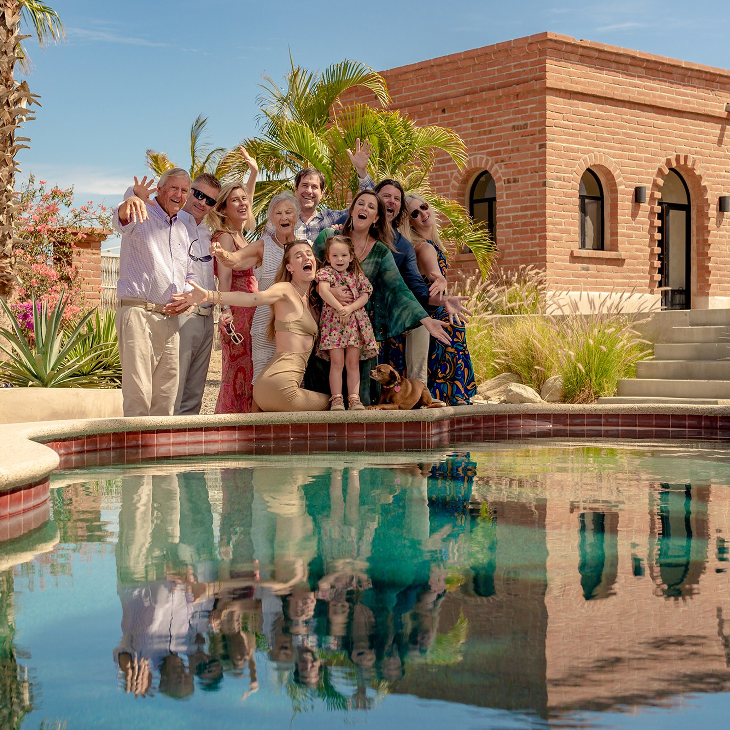 Large family by the pool at home in Los Cabos