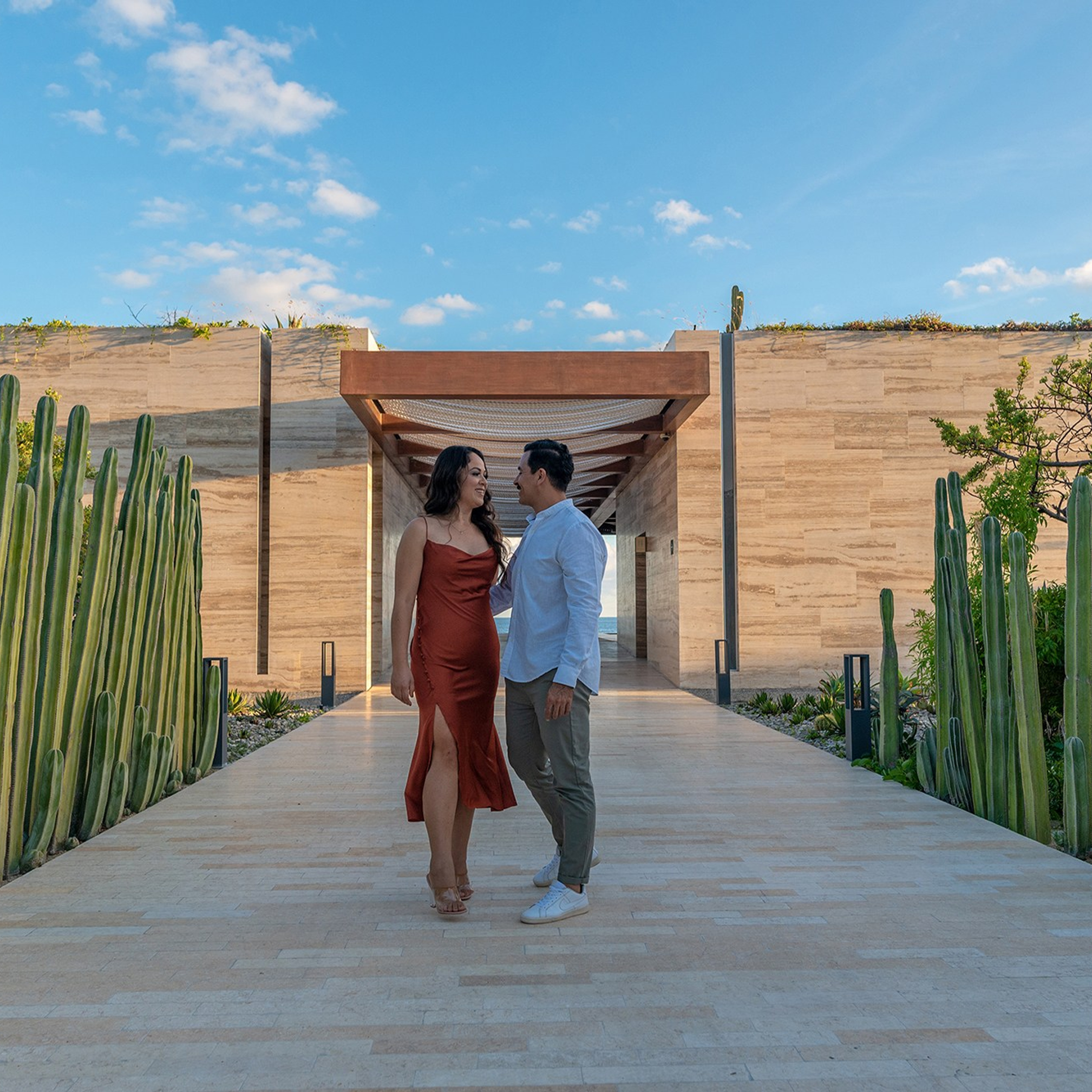 Engagement Photos in Los Cabos. Wedding & Family Photographer in Los Cabos – Izrael Reyna Photography