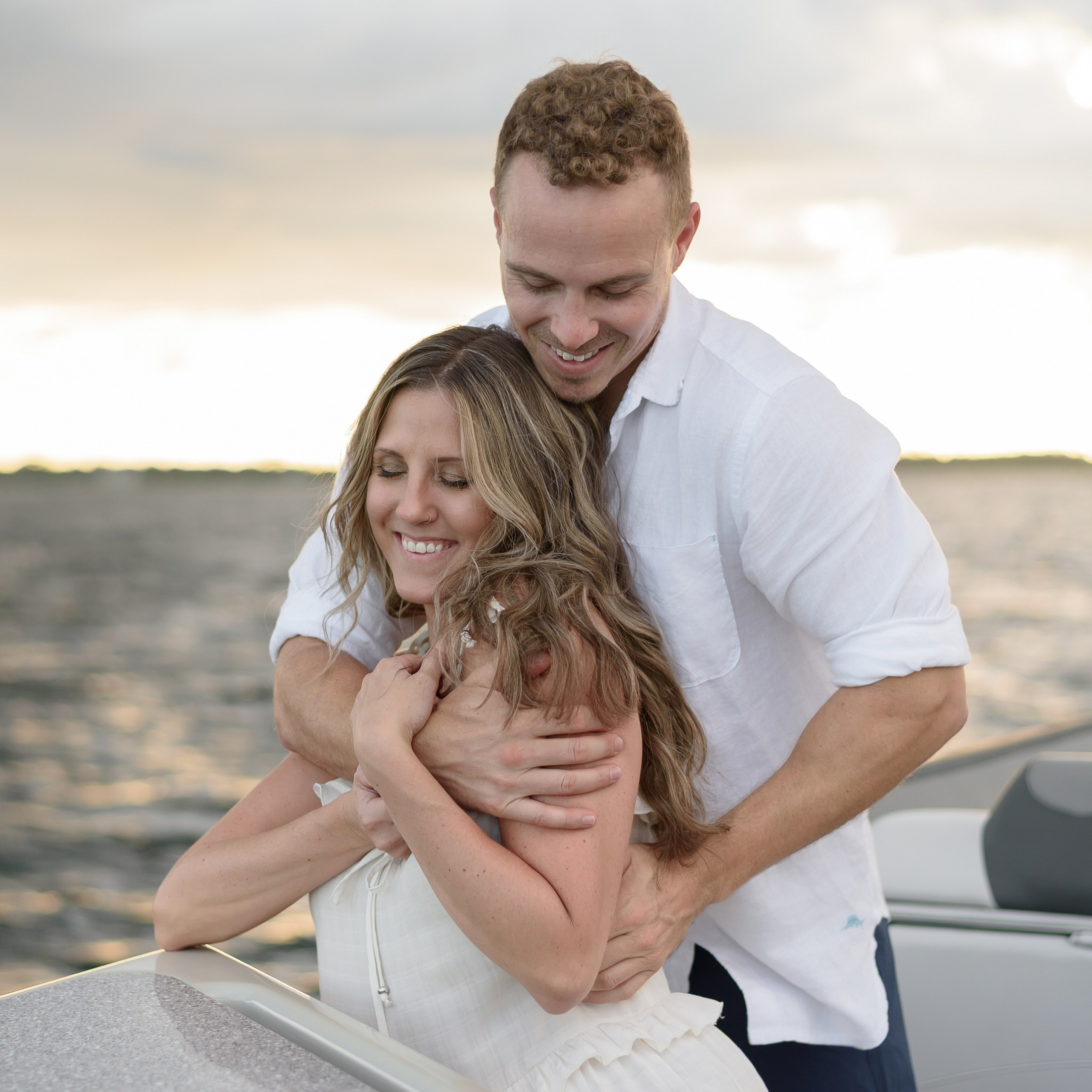 Where Love Meets Golden Light&nbsp;— A&nbsp;Romantic Boat Photoshoot in&nbsp;Florida (Engagement Session&nbsp;— Kya & Mike)