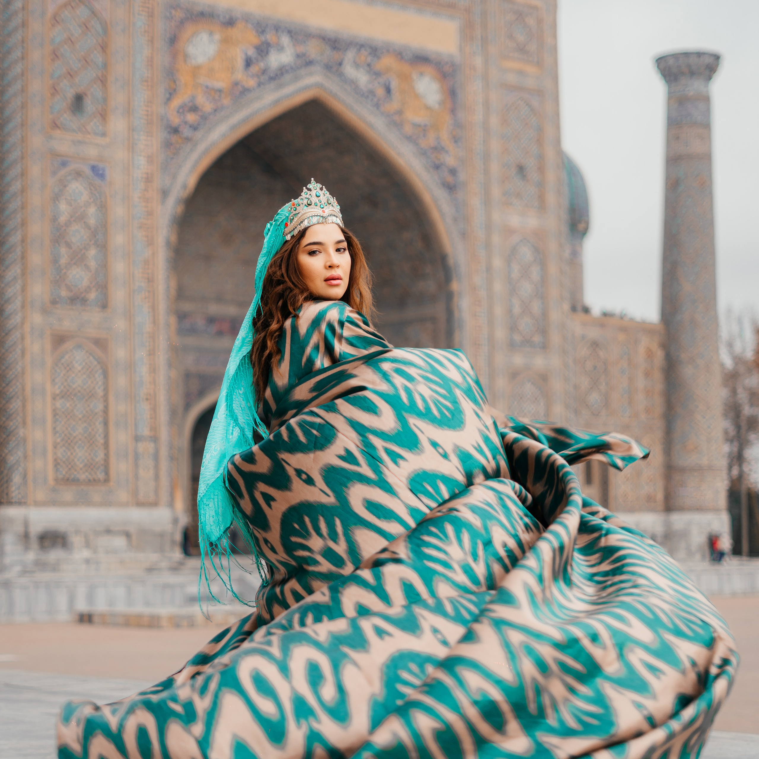 Фотосессия на площади Регистан, уникальные кадры, вдохновленные узбекским колоритом и культурой