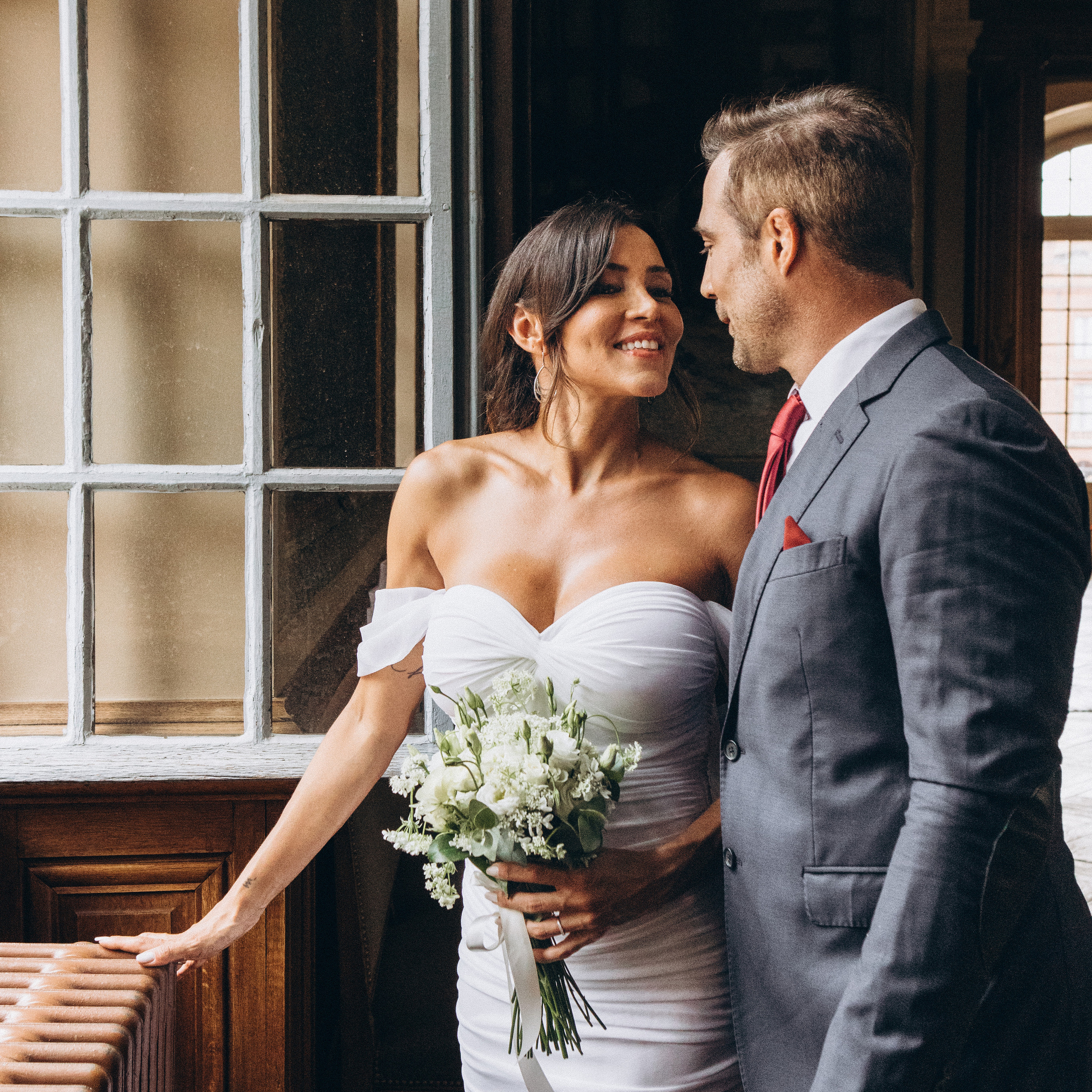 Wedding photo locations in Toulouse. Eugénie Smirnova — Wedding & Elopement Photographer in Southwest France