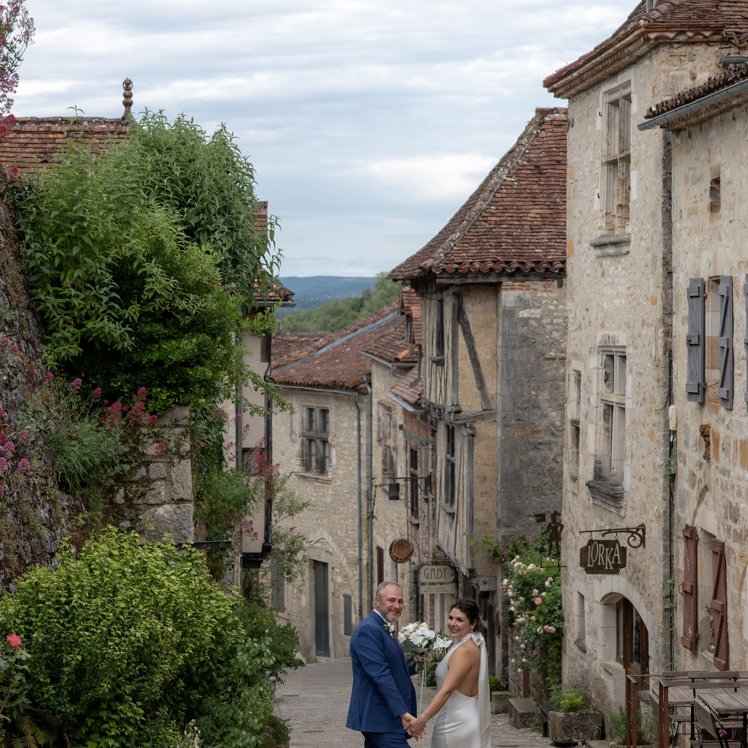 Pegah and Paul. Wedding in Capitol. Toulouse. Eugénie Smirnova — Wedding & Elopement Photographer in Southwest France