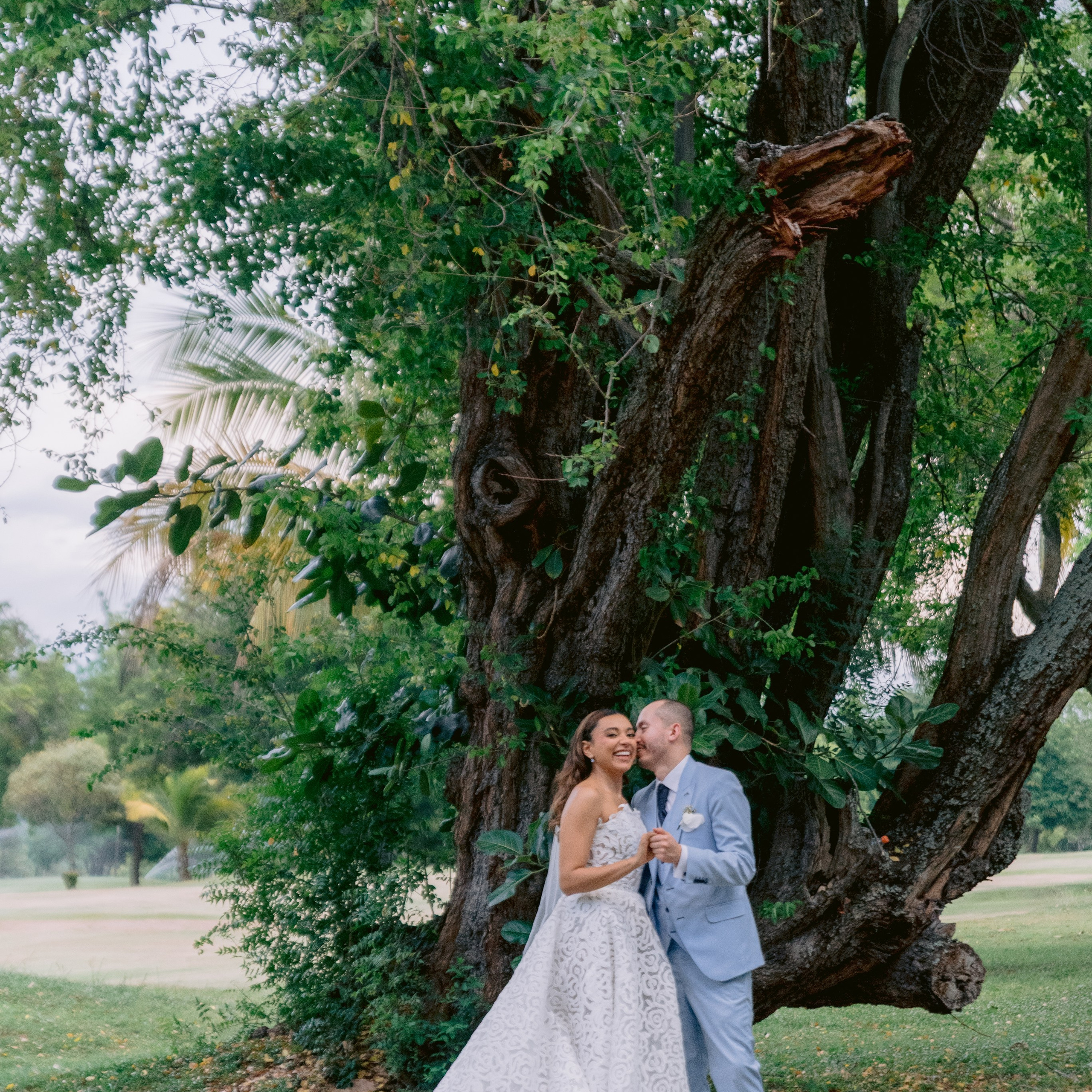 Aura & Andrés. Fotografía de bodas