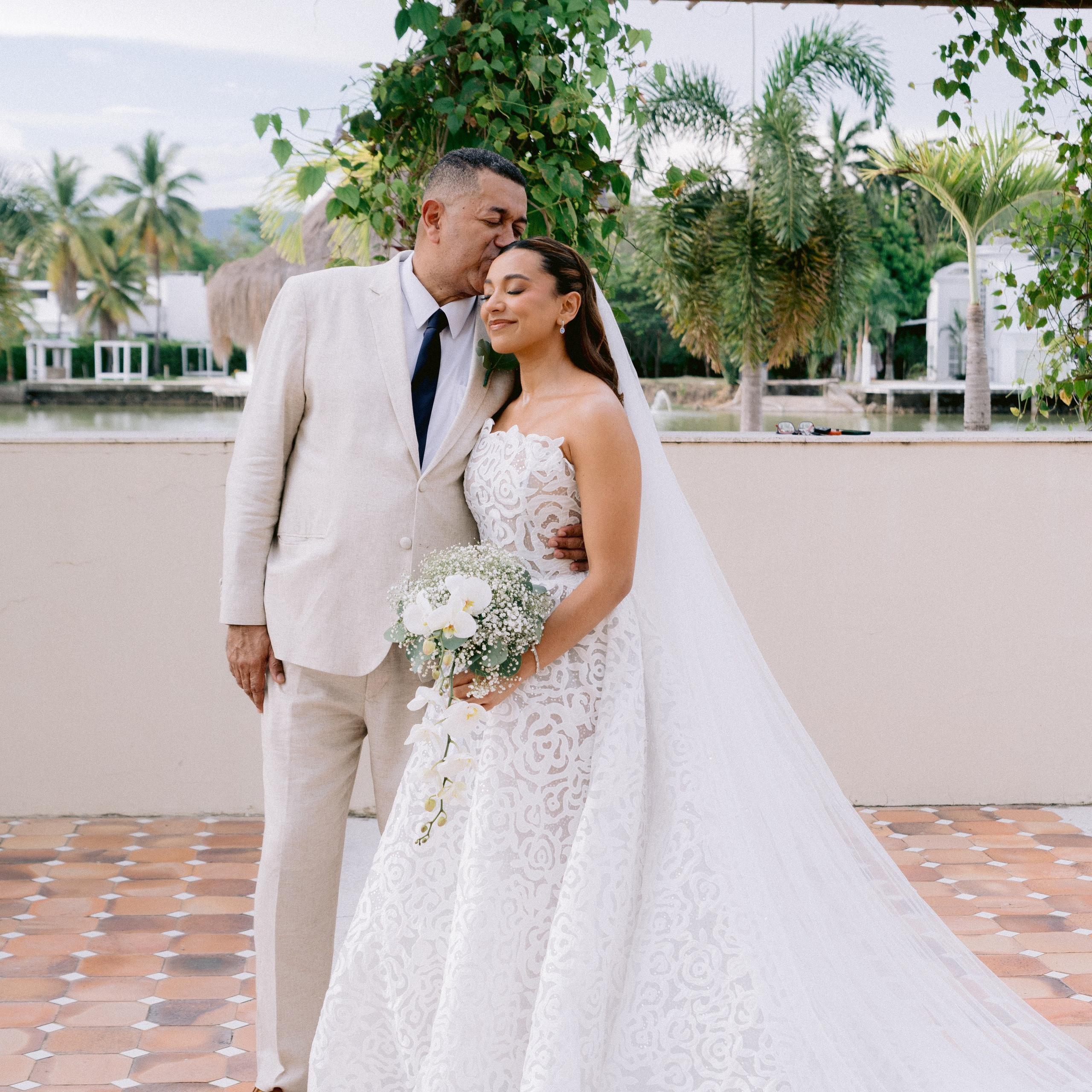 Aura & Andrés. Fotografía de bodas