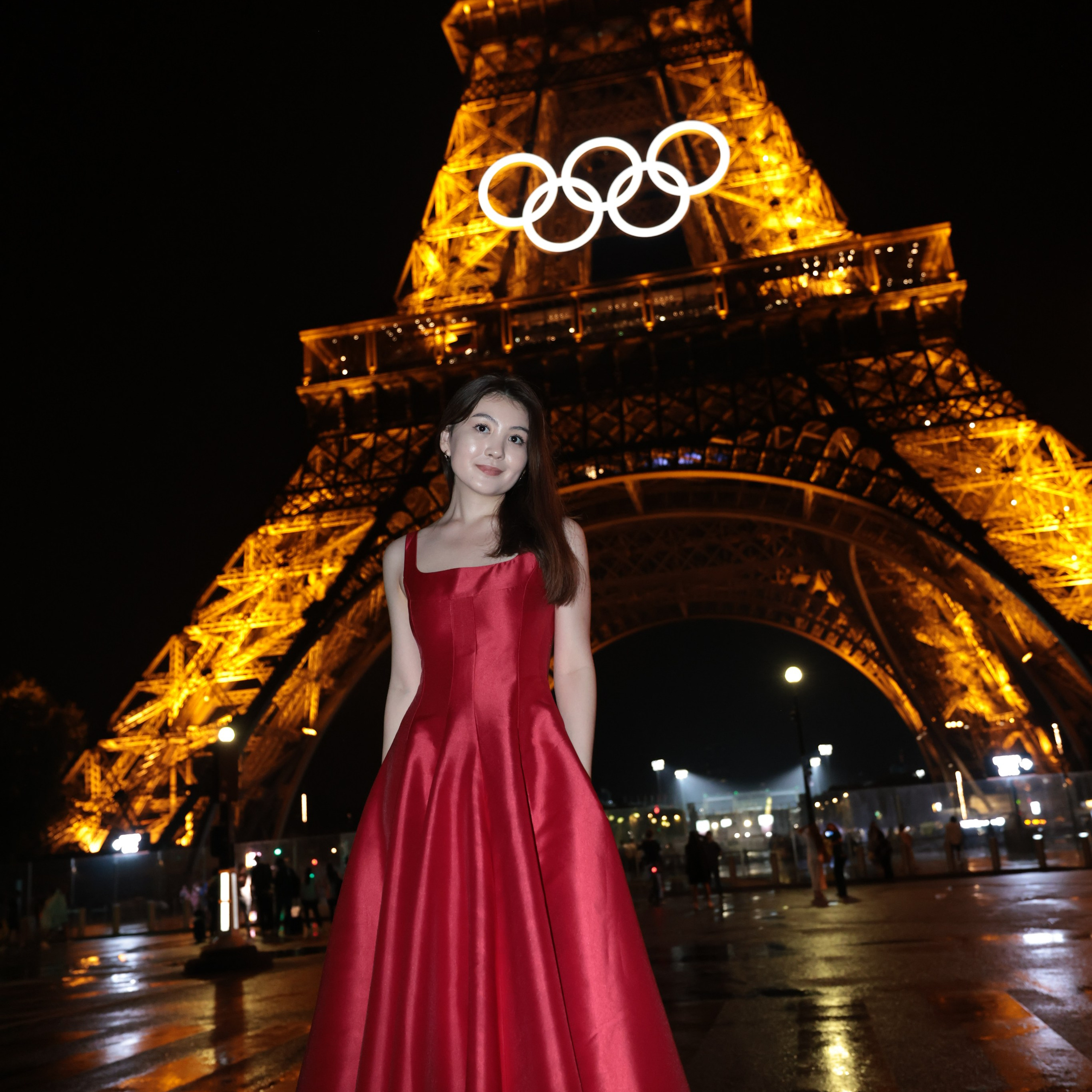 Photo shoot in Paris at night. Director — Photo & Video Paris