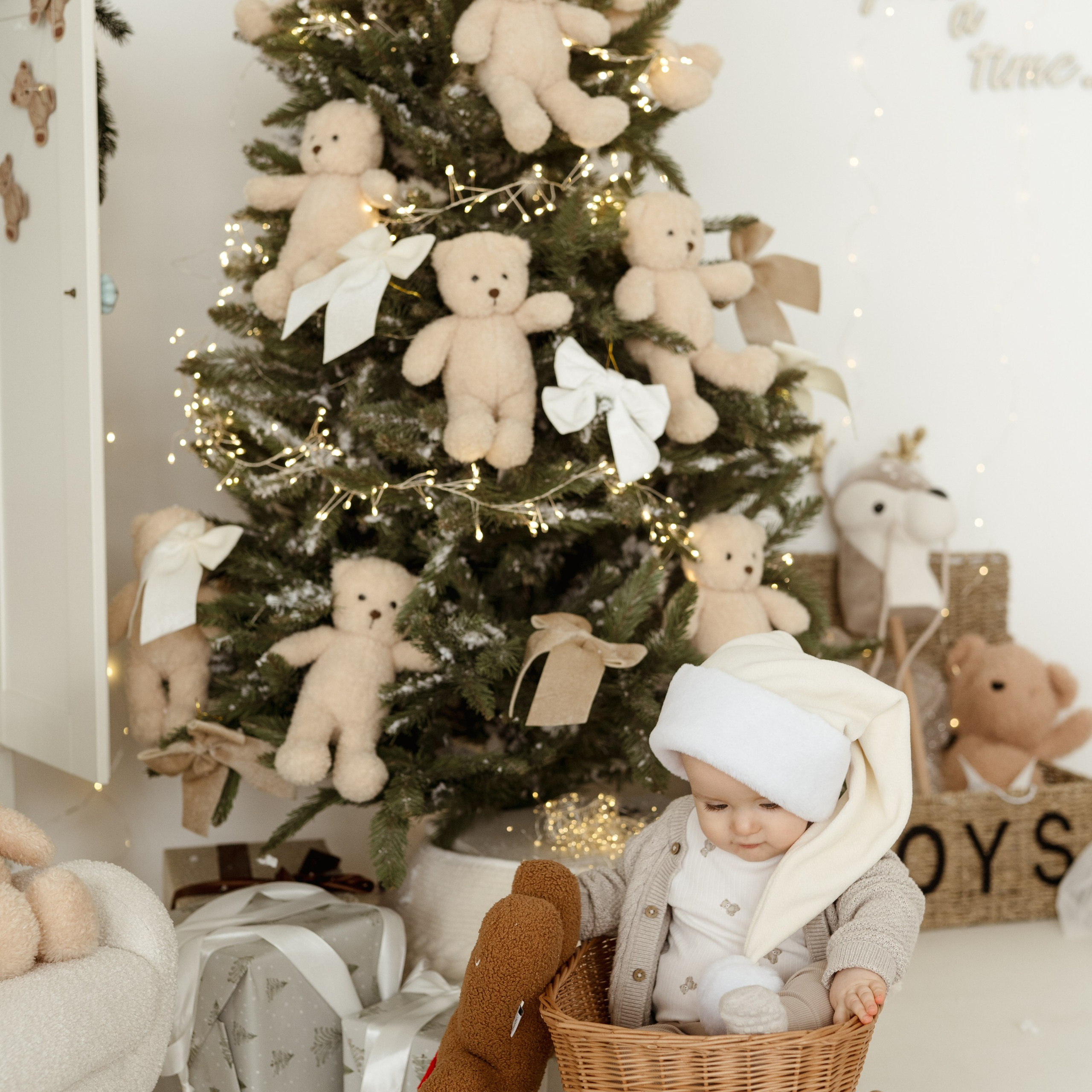 Sesja roczkowa i dziecięca w Łodzi. Fotograf Łódź - sesja ciążowa, noworodkowa, dziecięca. Studio w Łodzi