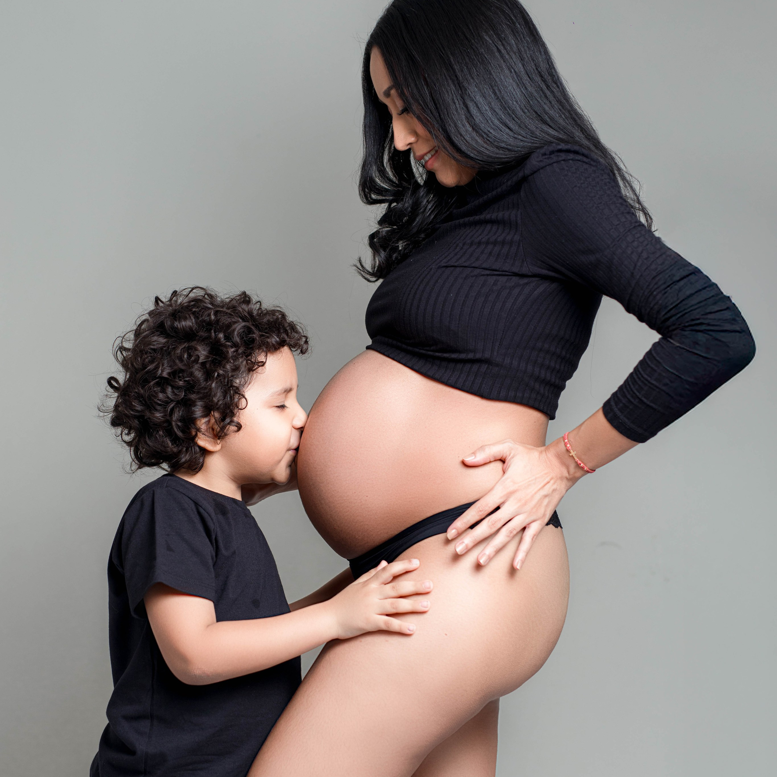 MATERNIDAD. Rose Miranda - Fotógrafa de niños y familias en Barranquilla