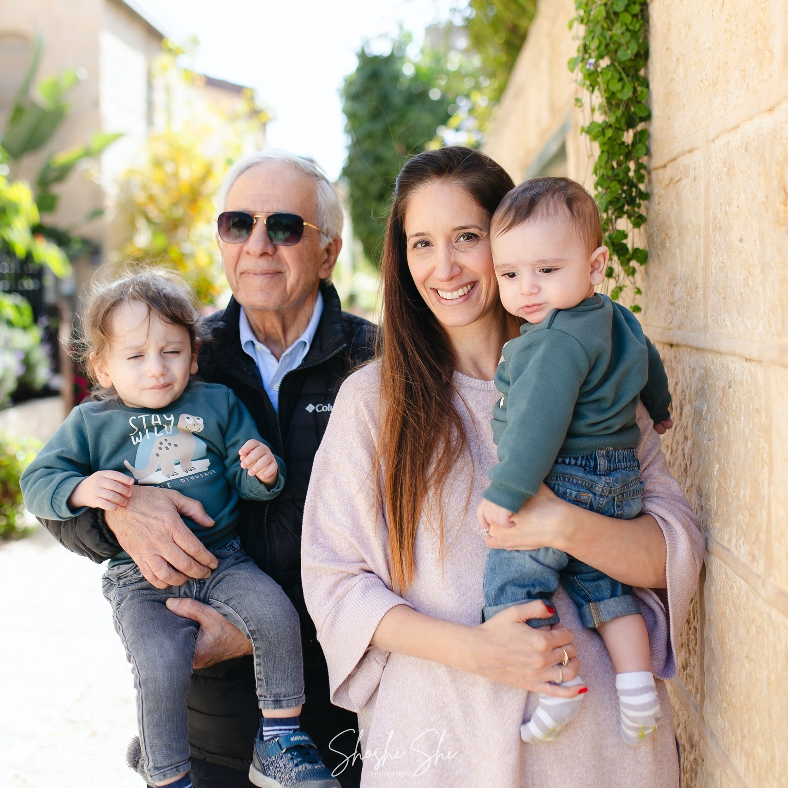 FEEDBACK. PHOTOGRAPHER IN ISRAEL