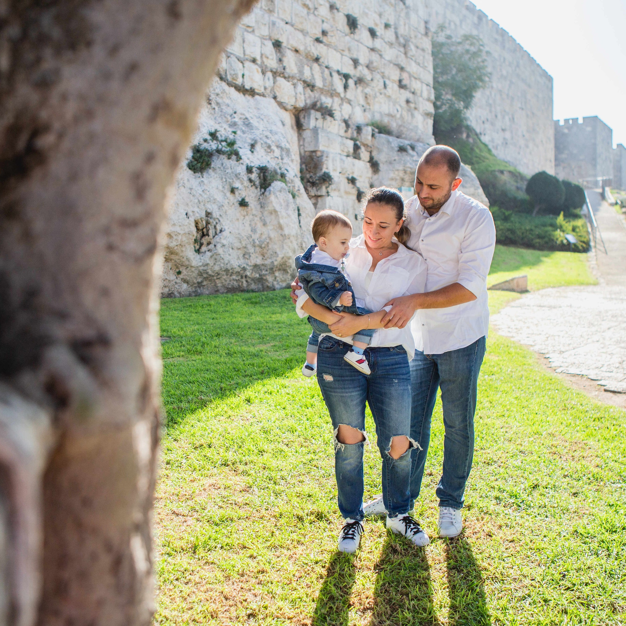 AT THE WALLS OF THE OLD CITY