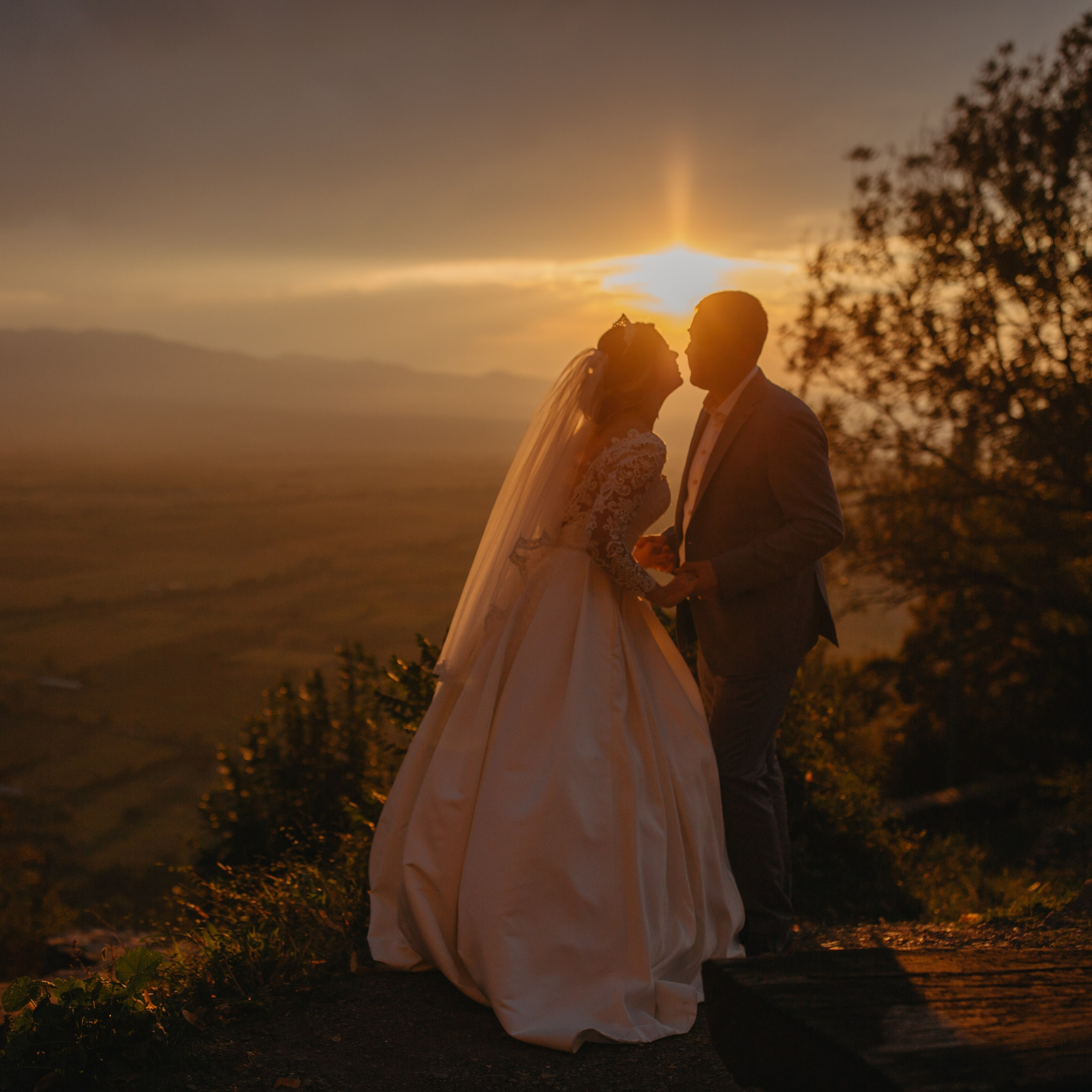 Wedding Stories in Georgia of foreign couples  from over the World and the most scenic Venues for the ceremony. Арт Ивент Студио — Самое рейтинговое свадебное агентство в Грузии