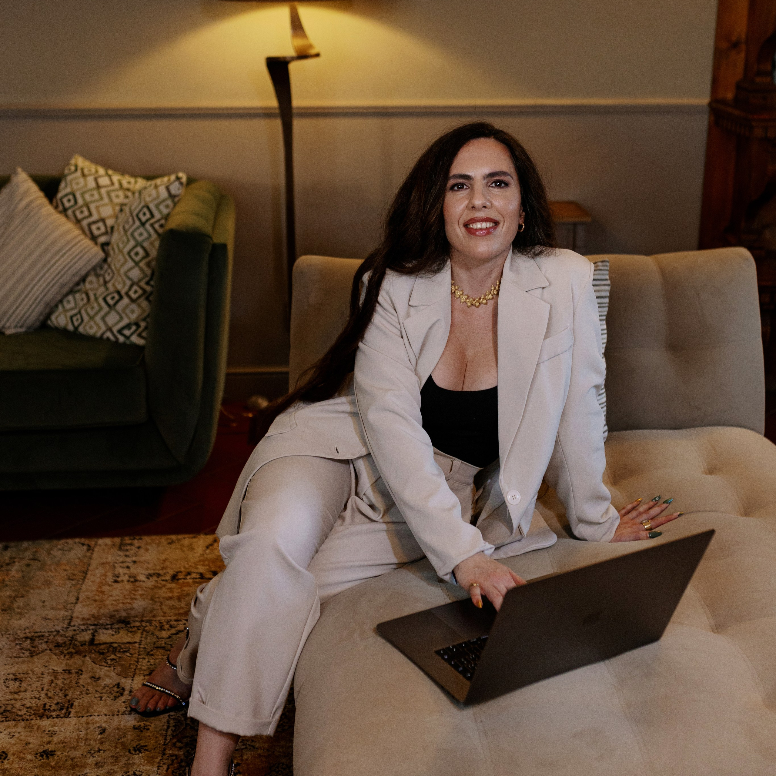 Feedback. Photographer