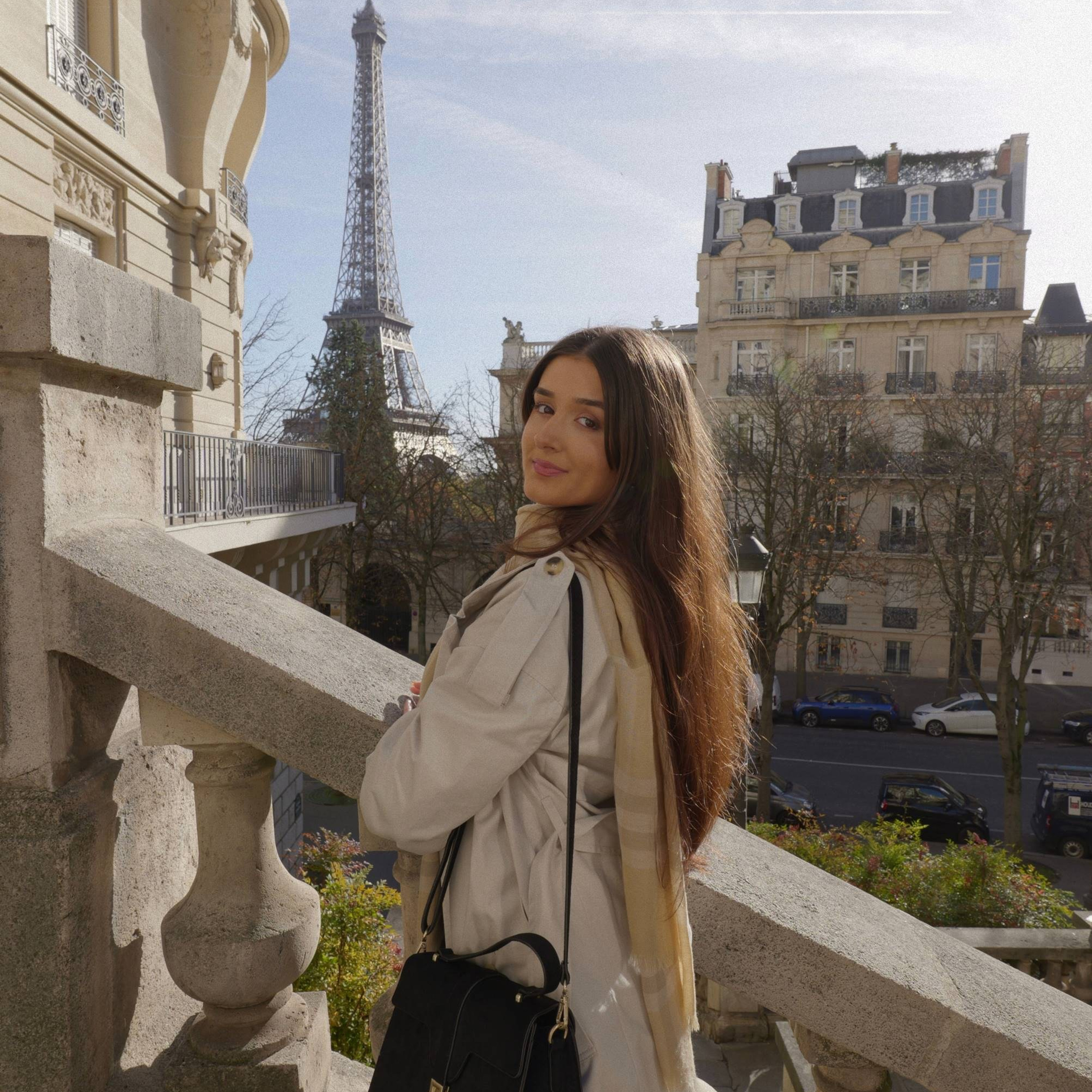 Lifestyle & Travel Portrait photography in Paris Shyl