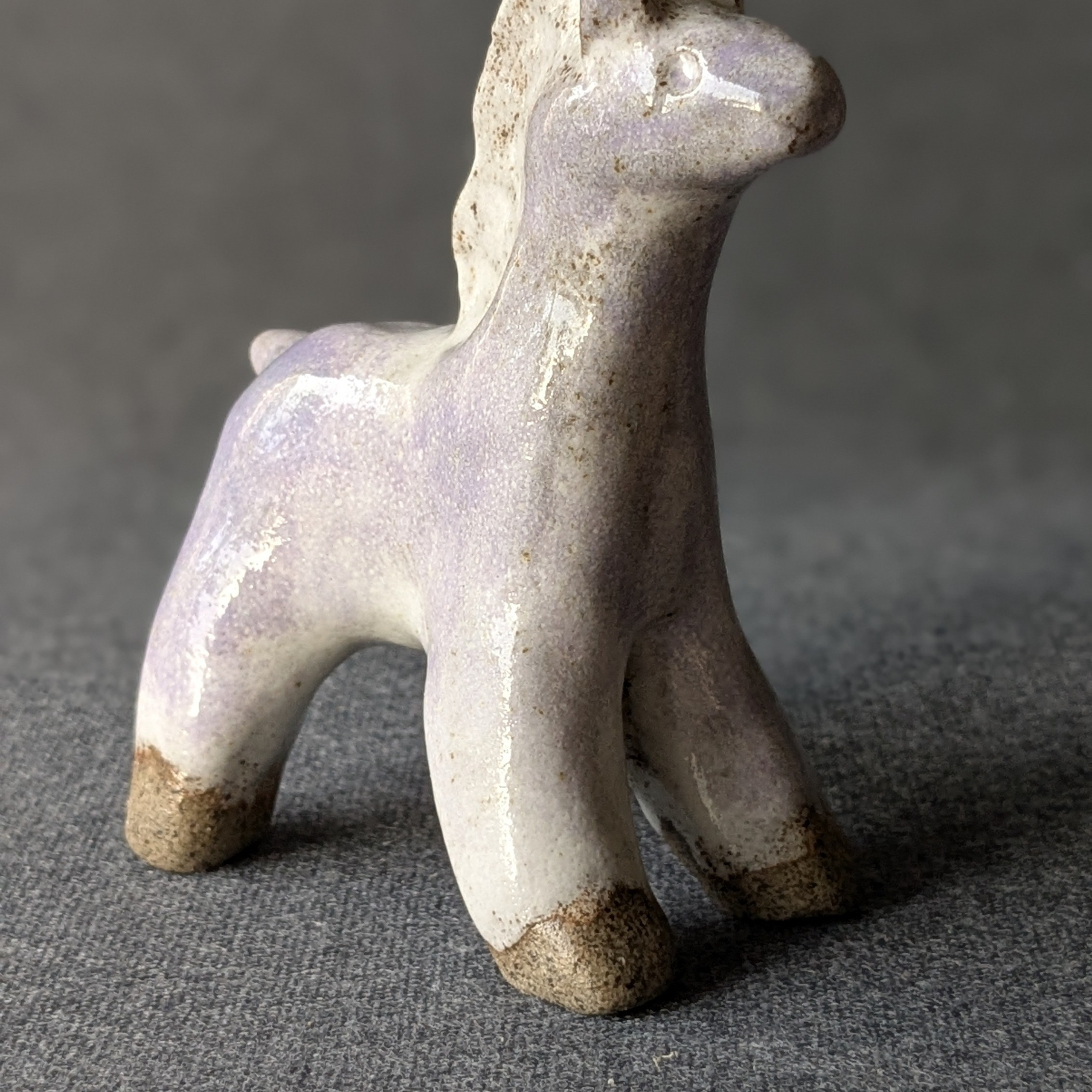 Vakioasiakkaiden teokset 2025. Alina-keraamikko