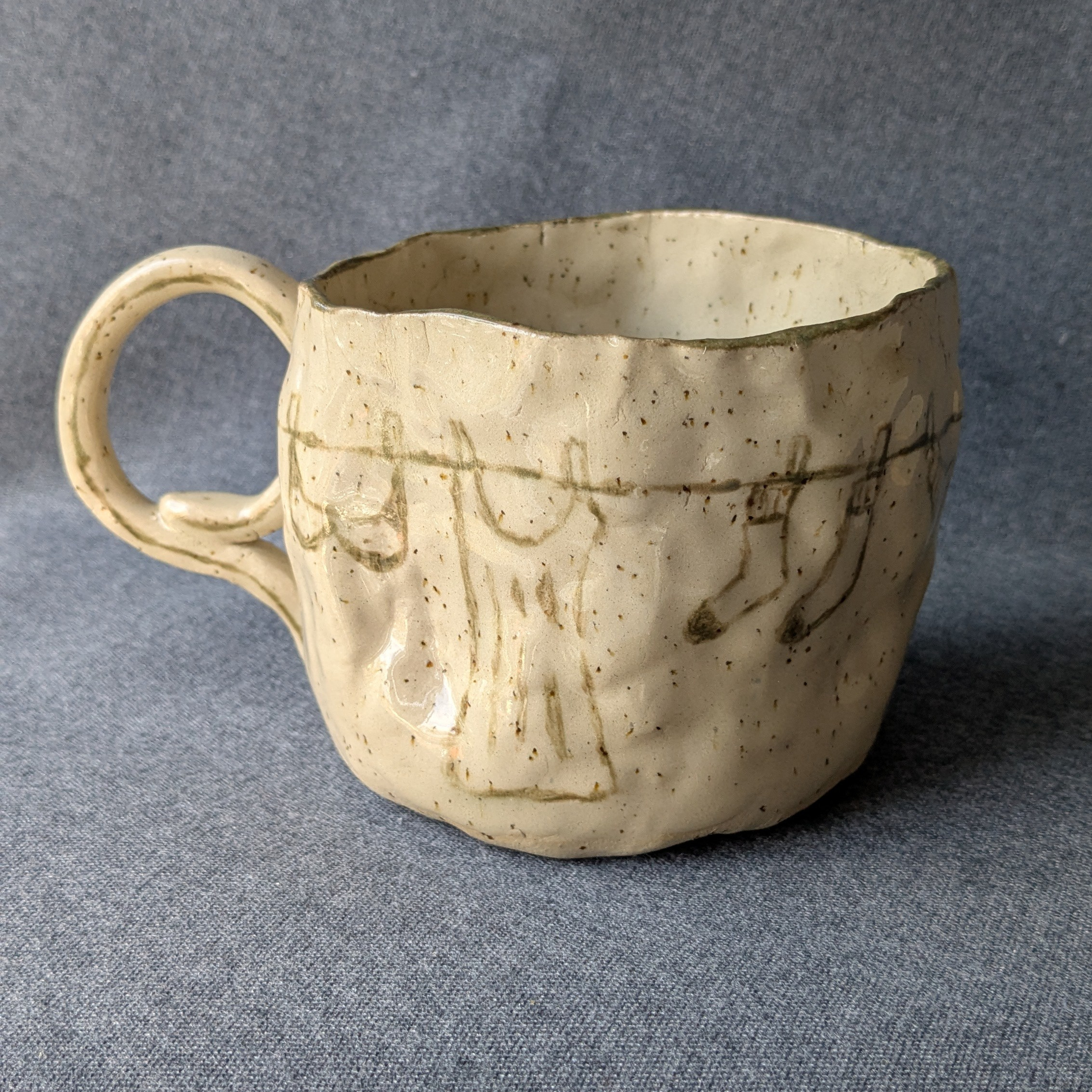 Vakioasiakkaiden teokset 2025. Alina-keraamikko