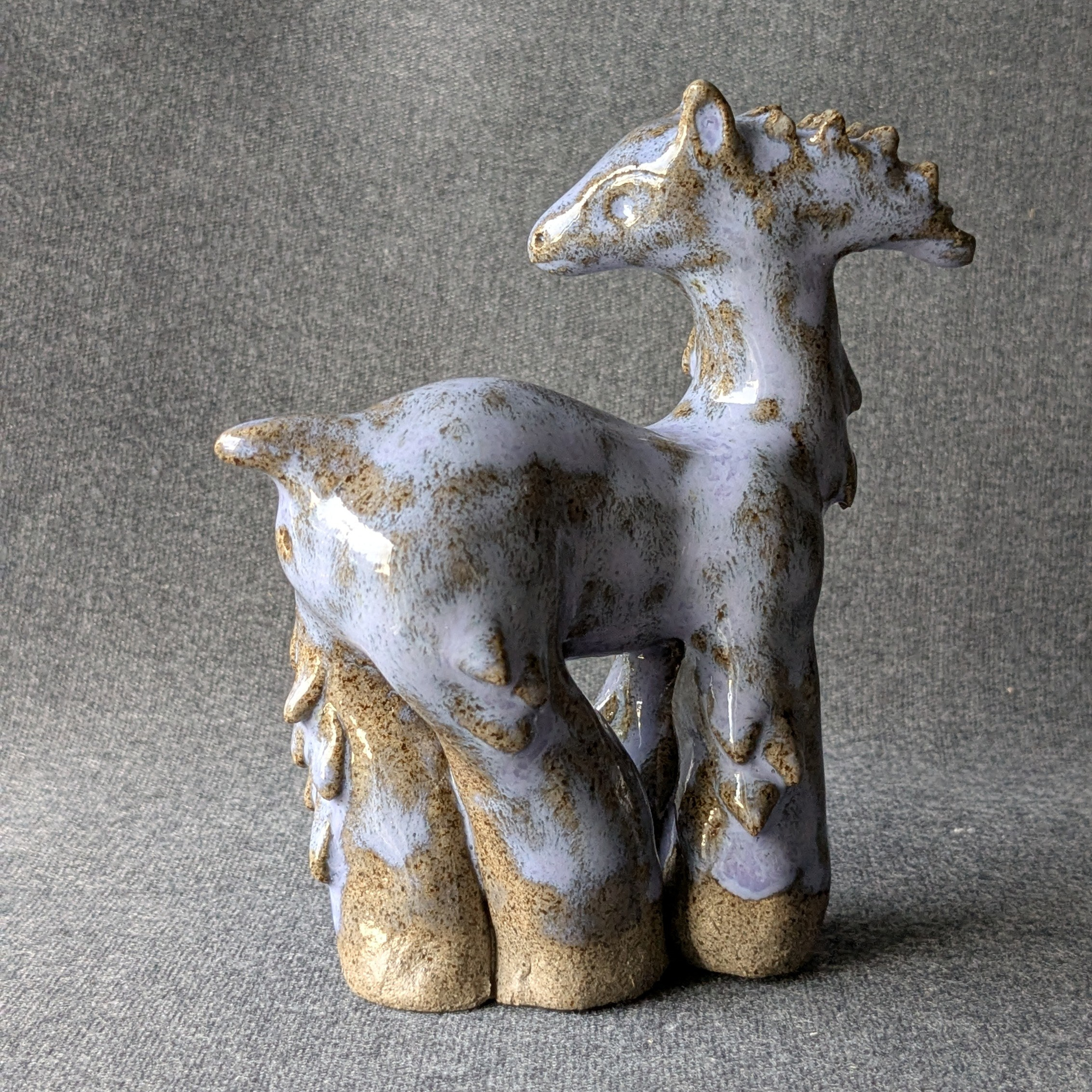 Vakioasiakkaiden teokset 2025. Alina-keraamikko