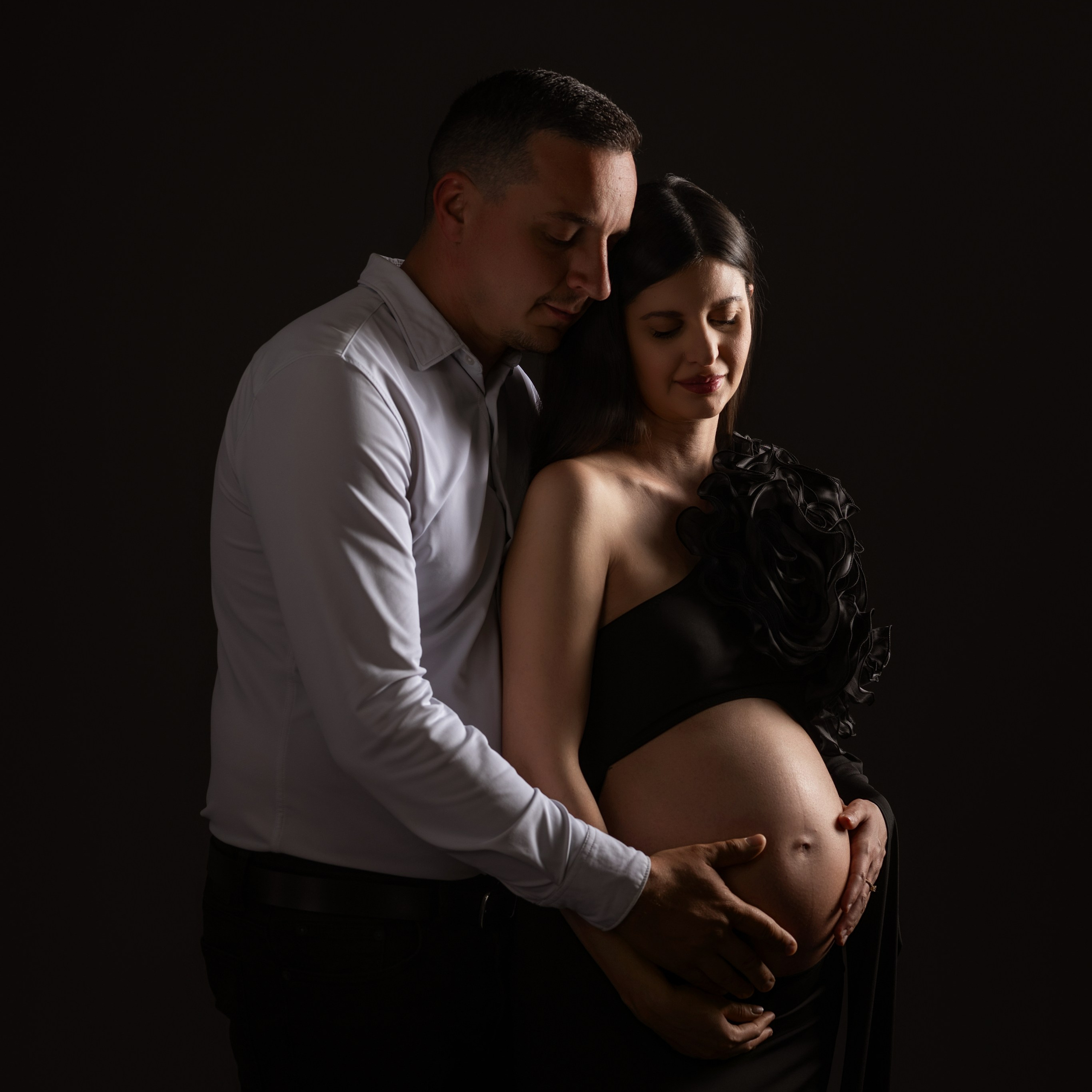 Fotograf Maternitate Andreea Catana. Https://andreeacatana.ro/
