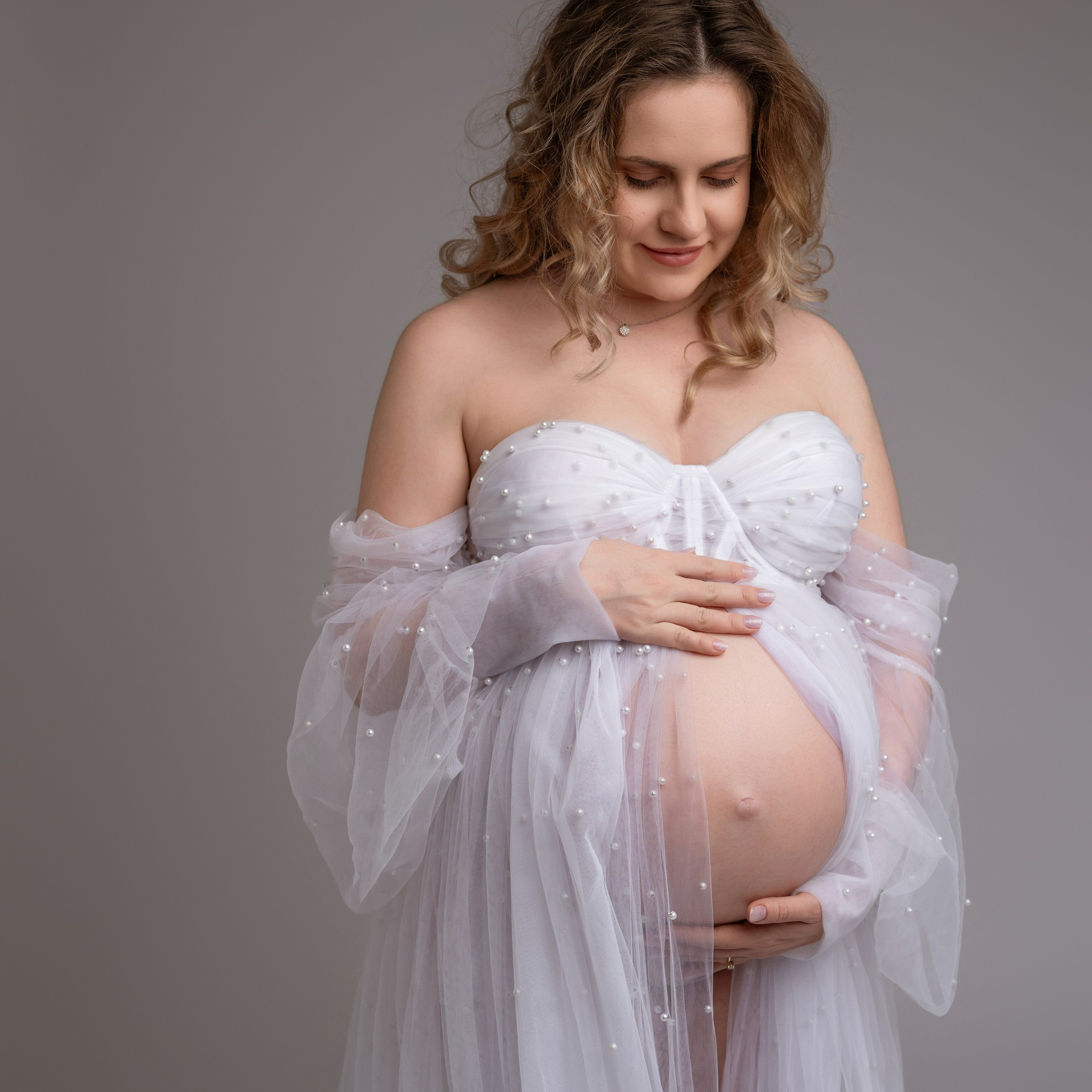 Fotograf Maternitate Andreea Catana. Https://andreeacatana.ro/