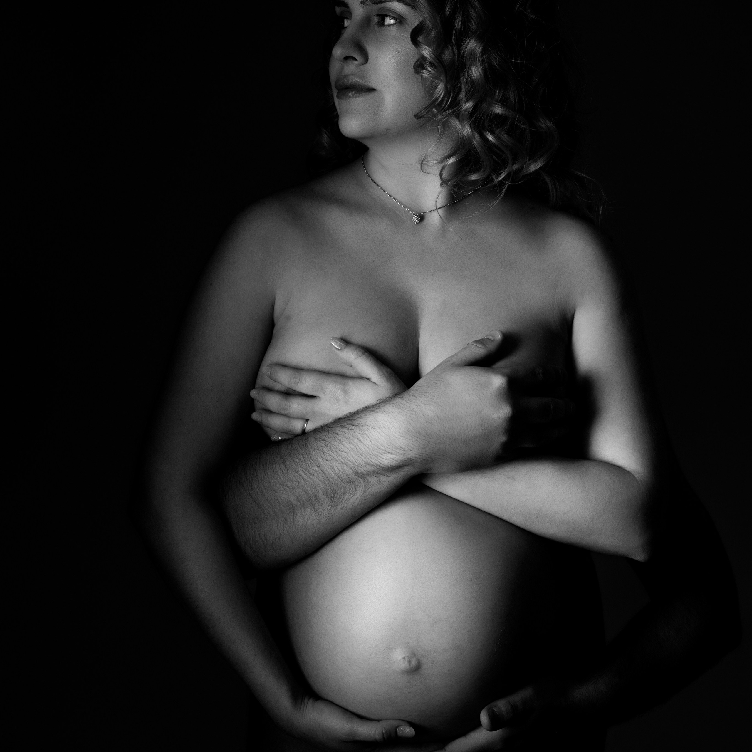 Fotograf Maternitate Andreea Catana. Https://andreeacatana.ro/