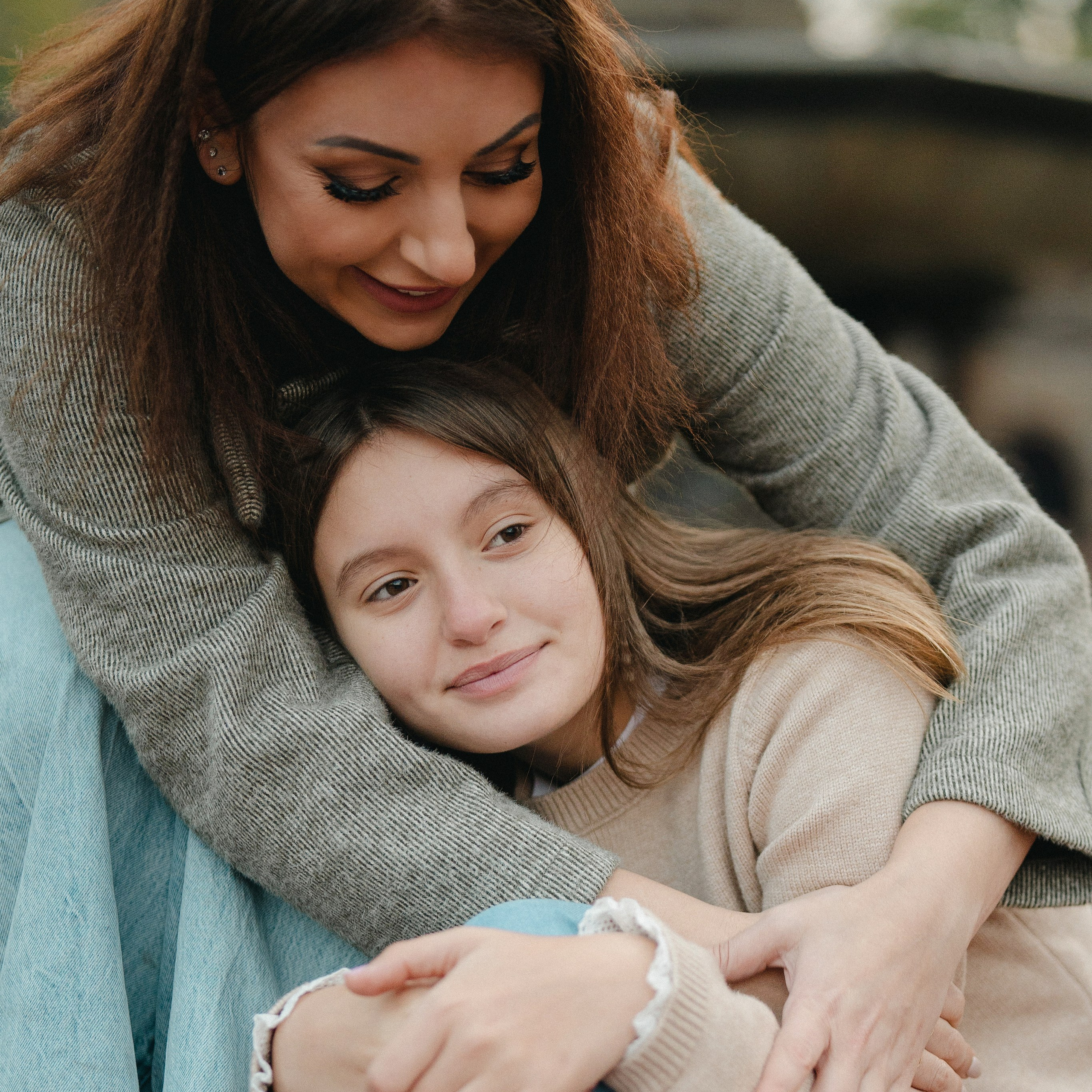Mother and daughter photoshoot in central park