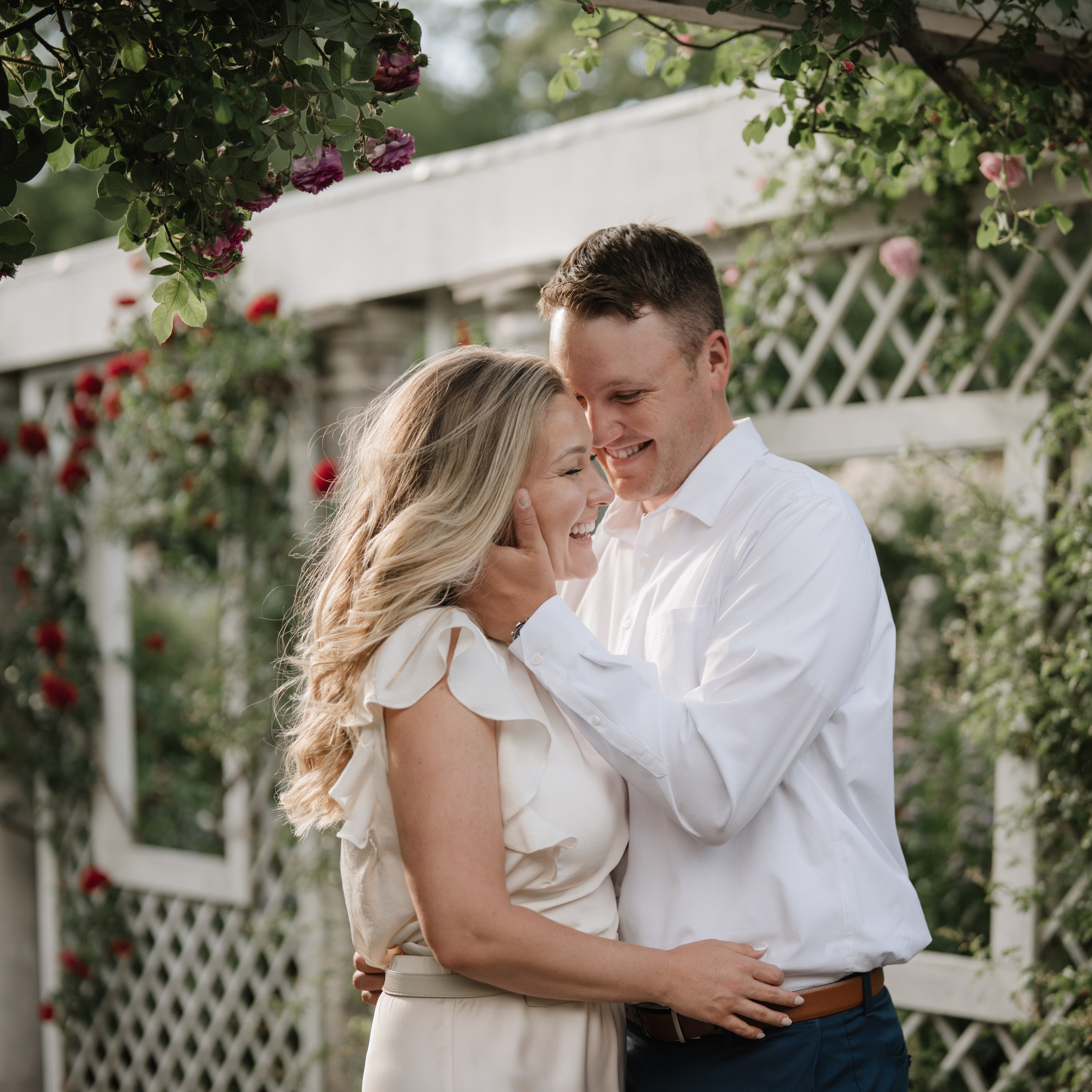 Engagement photo shoot at&nbsp;the Brooklyn Botanic Garden