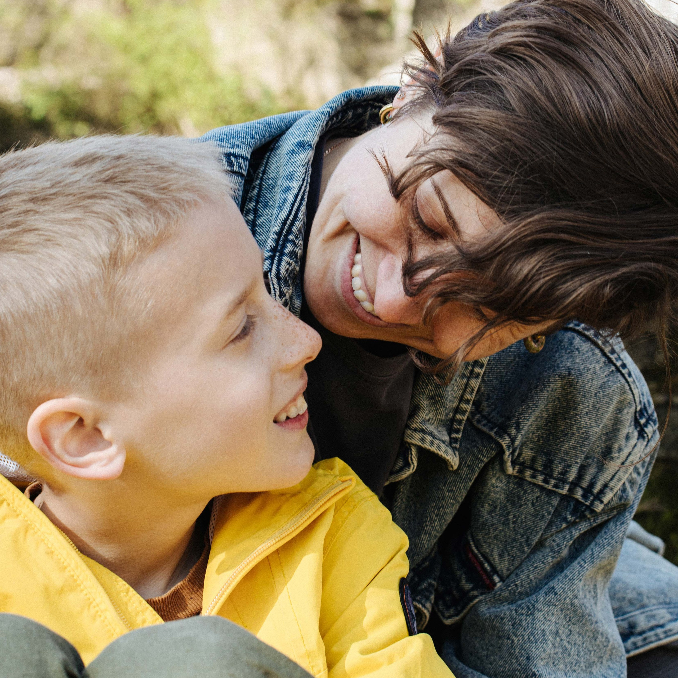 Reviews. Lena Ester Photo