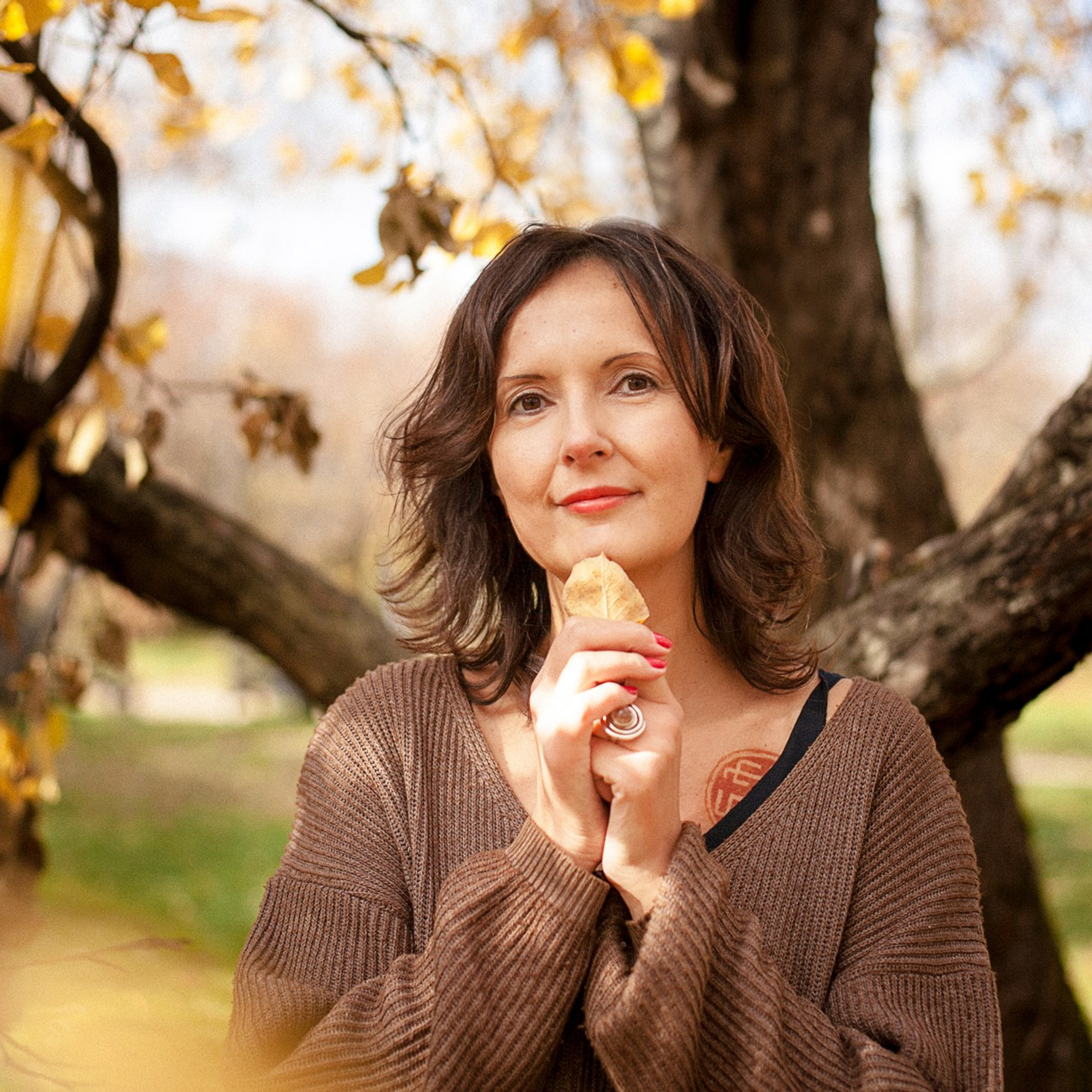 Reviews. Lena Ester Photo