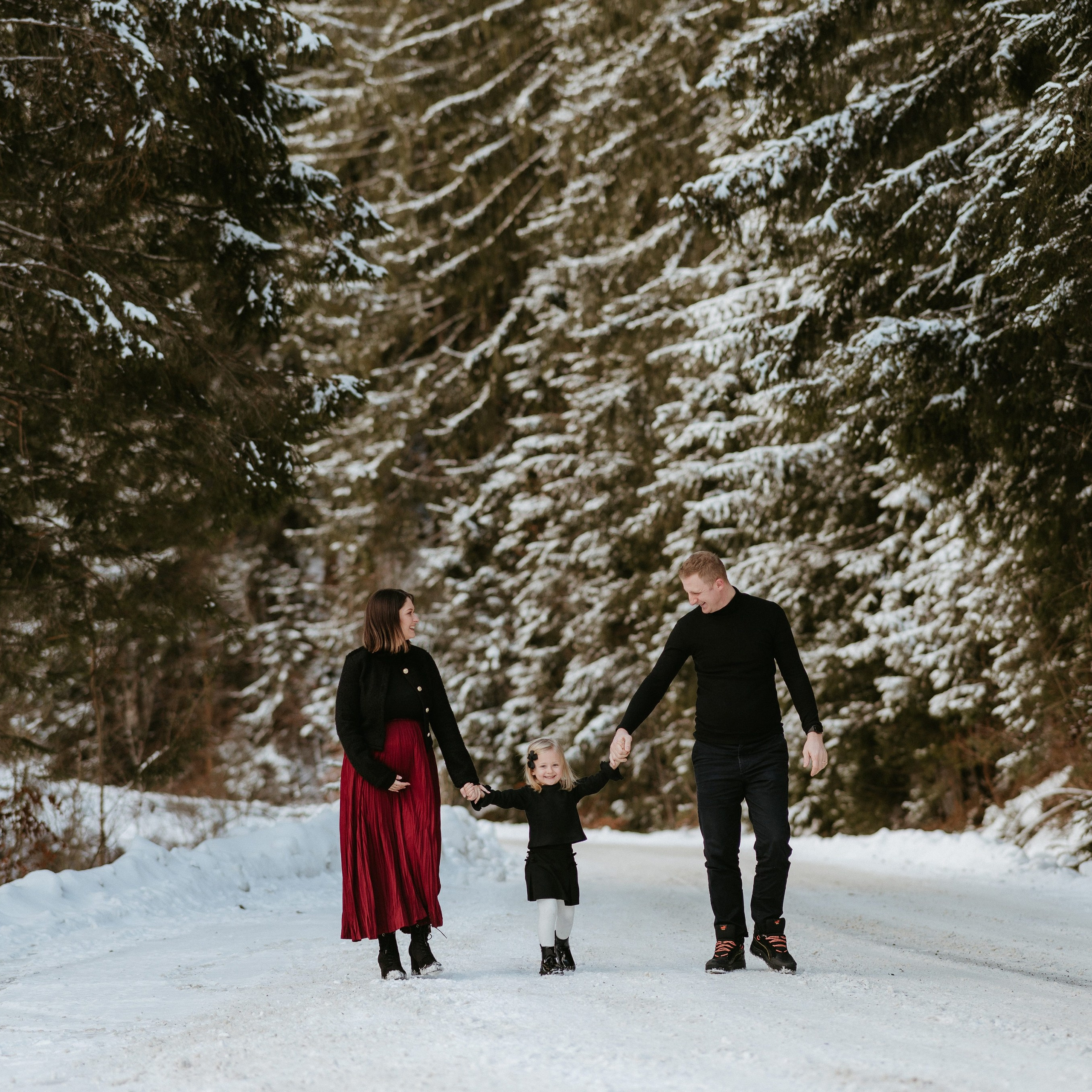 Mountain Family Photo Session — Winter in Lupcina