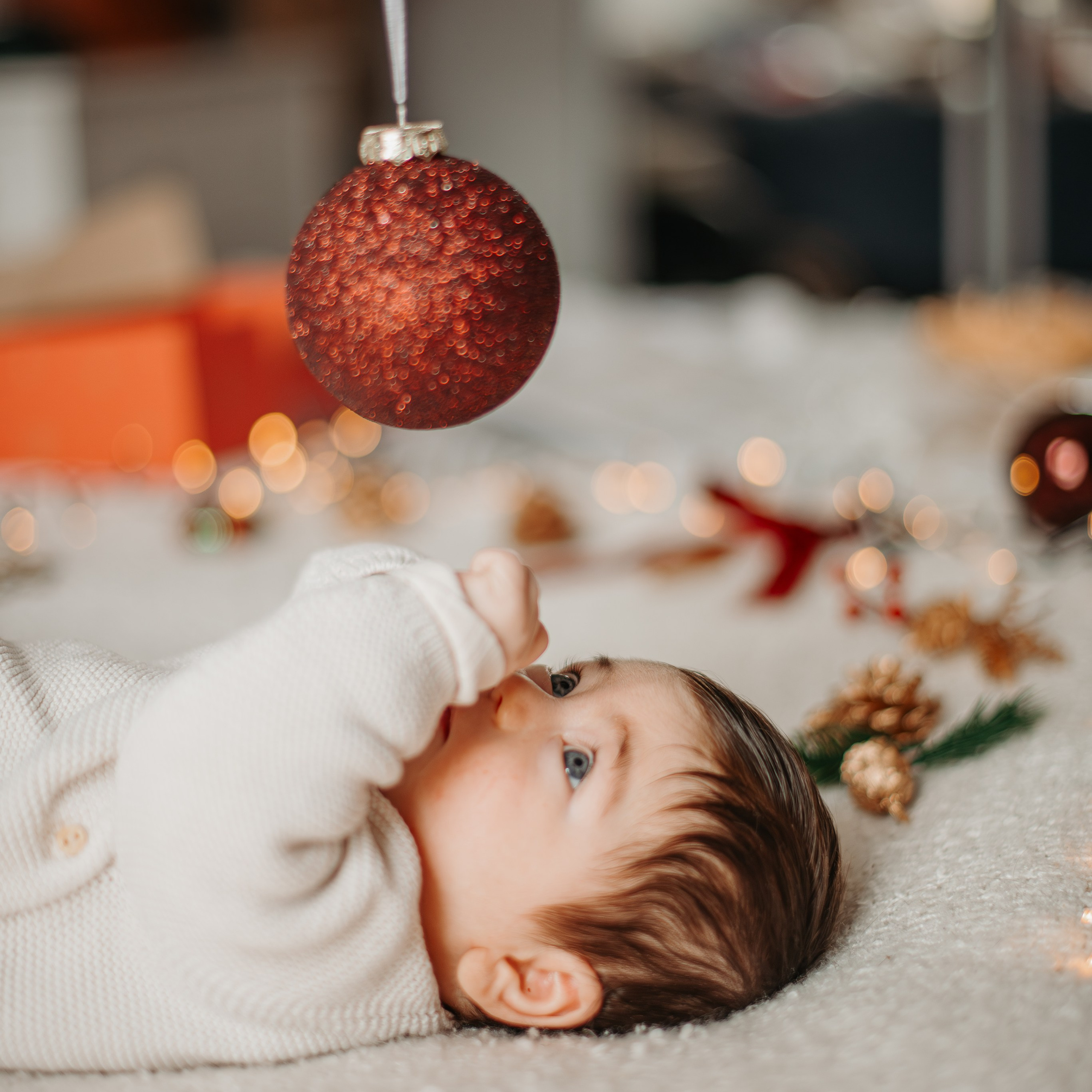 Exemples de séances photo bébé & famille à Toulouse — Evolution. Evolution — projet photo du premier an de bébé à Toulouse
