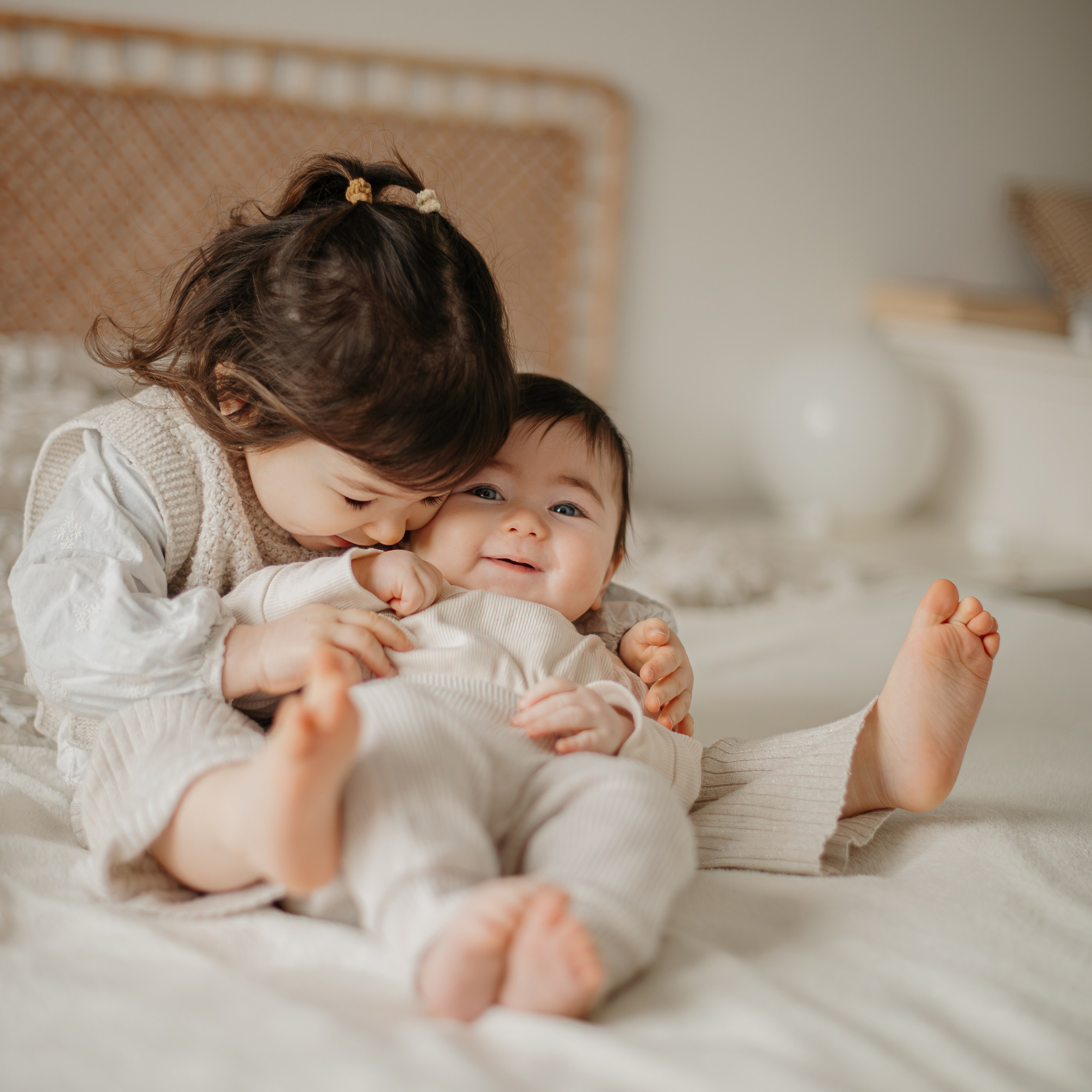 Exemples de séances photo bébé & famille à Toulouse — Evolution. Evolution — projet photo du premier an de bébé à Toulouse