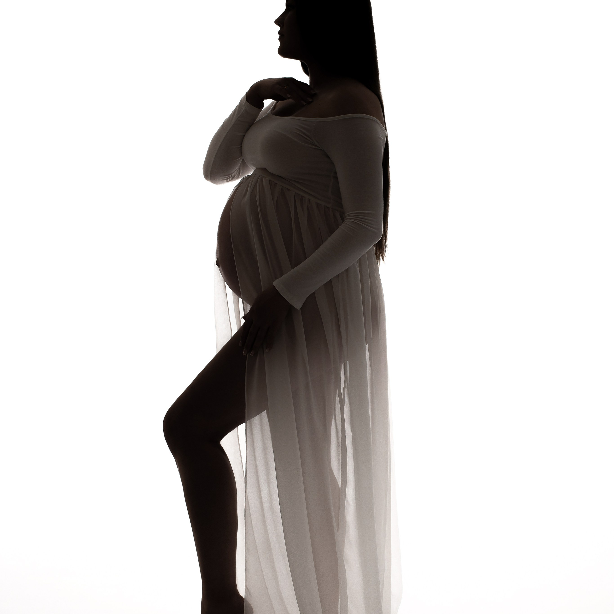 Studiofotografie, Schwangerschaft, Schwangerschaftsshooting, Fotoshooting Babybauch, Babybauchshooting, Osnabrück, Porträt, minimalistisch, schwarz-weiß, Osnabrueck, Fotograf Osnabrück, Fotografin Osnabrück