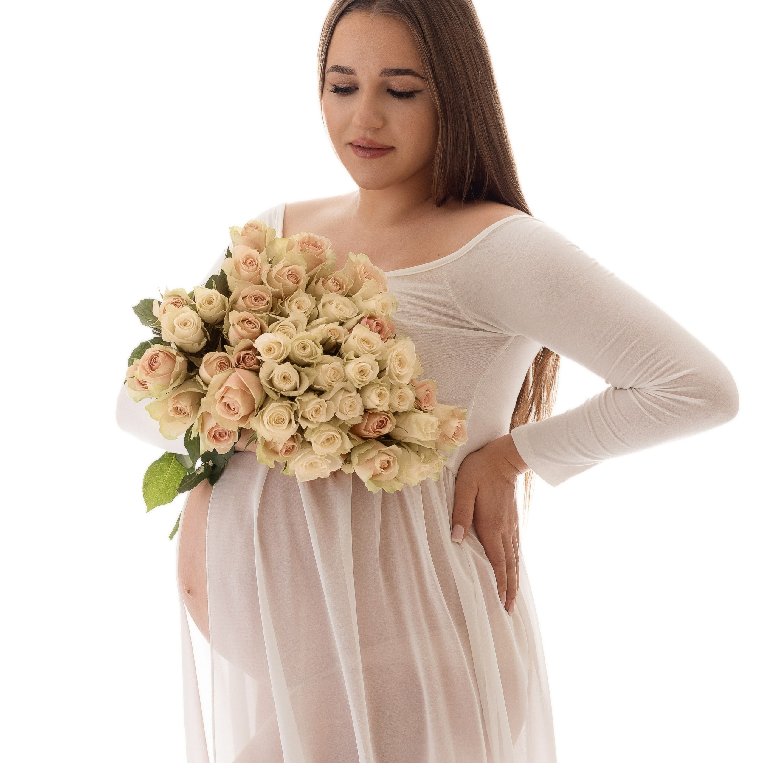 Studiofotografie, Schwangerschaft, Schwangerschaftsshooting, Fotoshooting Babybauch, Babybauchshooting, Osnabrück, Porträt, minimalistisch, schwarz-weiß, Osnabrueck, Fotograf Osnabrück, Fotografin Osnabrück